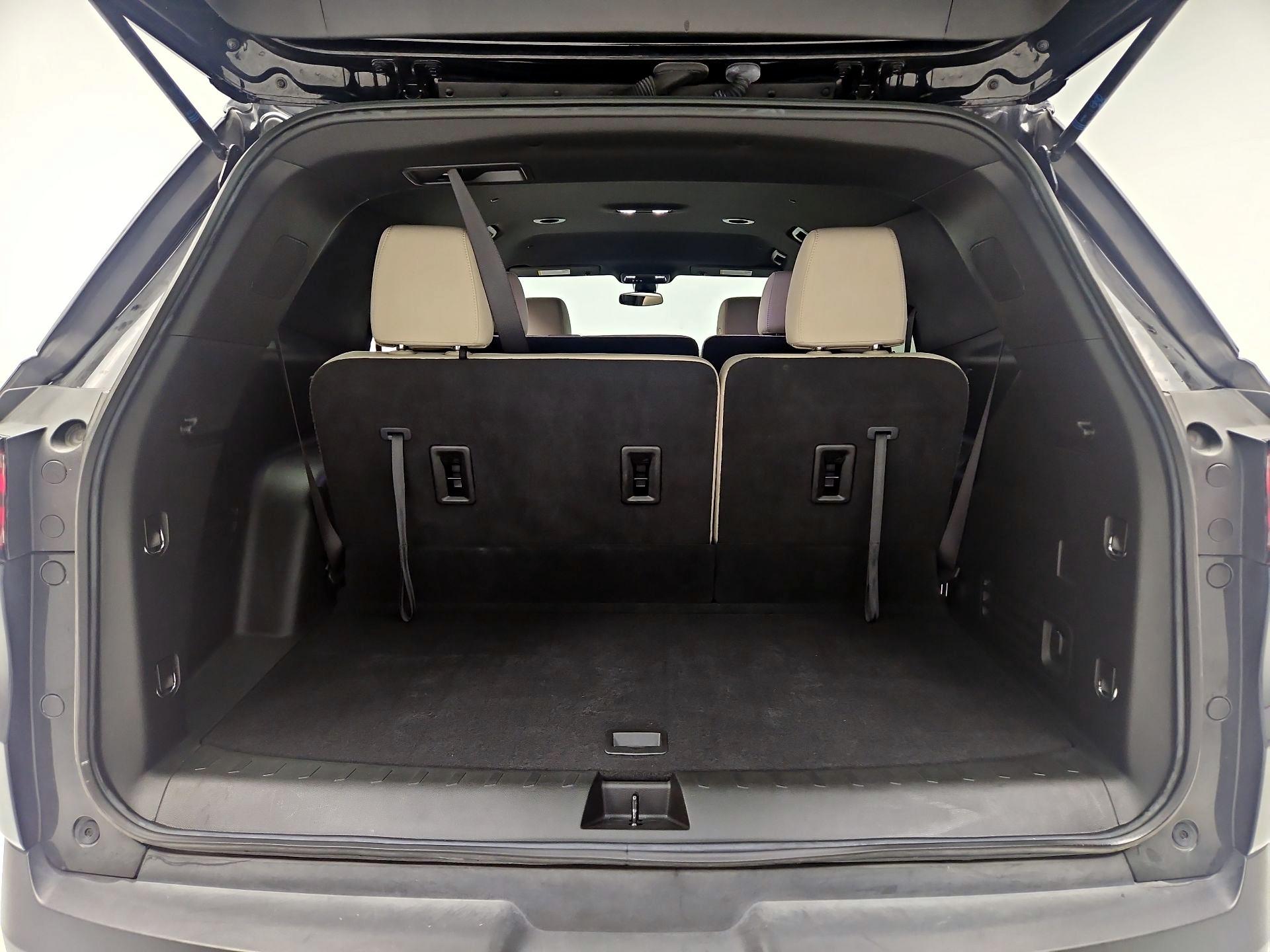 Thumbnail: 2023 Chevrolet Traverse - 19