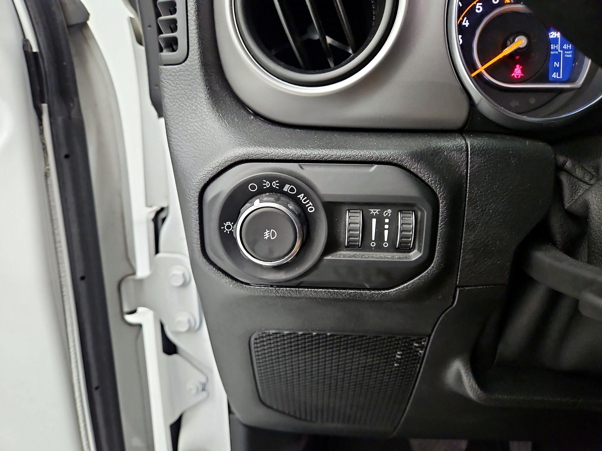 Thumbnail: 2021 Jeep Wrangler - 13