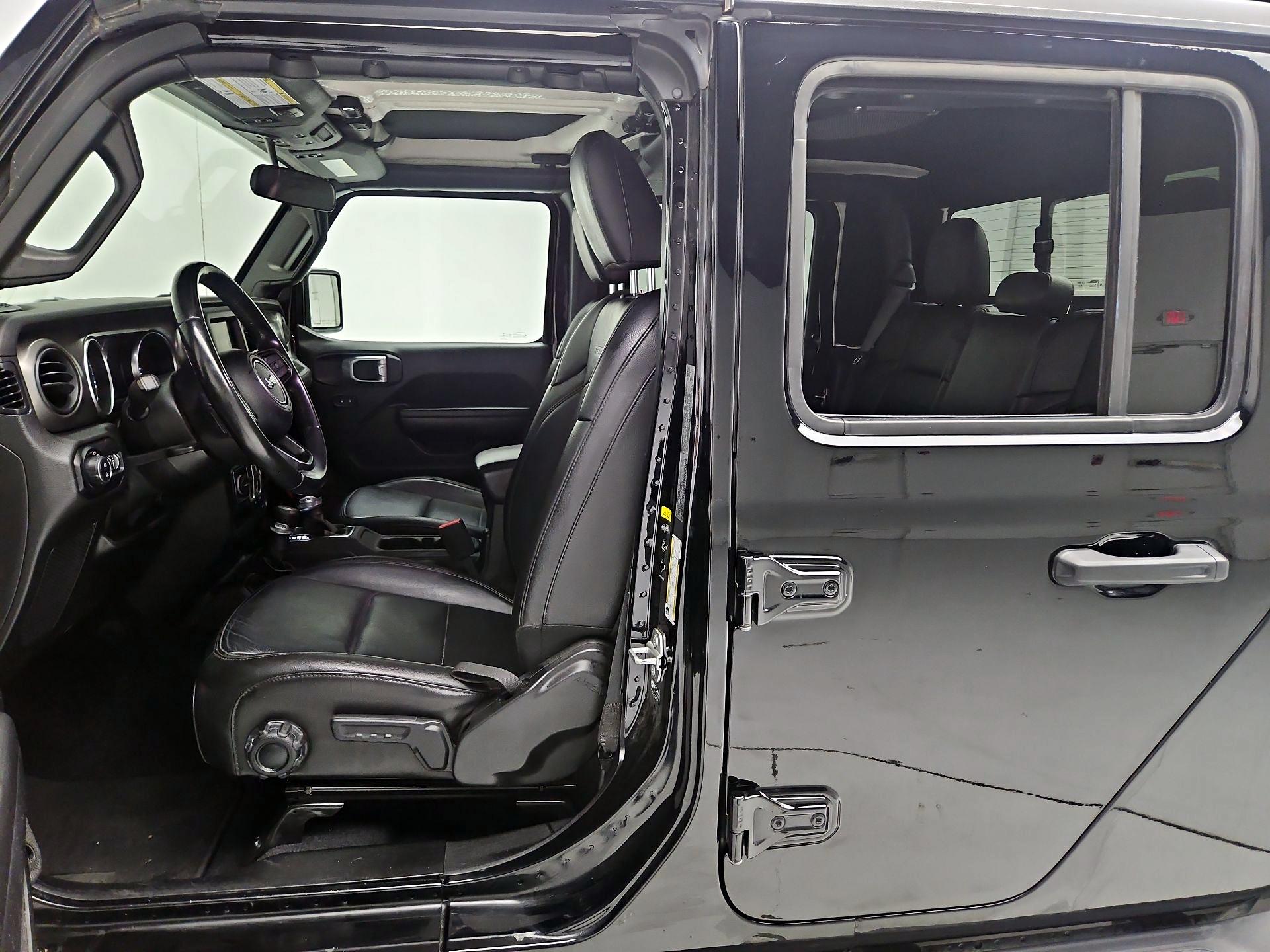 Thumbnail: 2021 Jeep Gladiator - 9