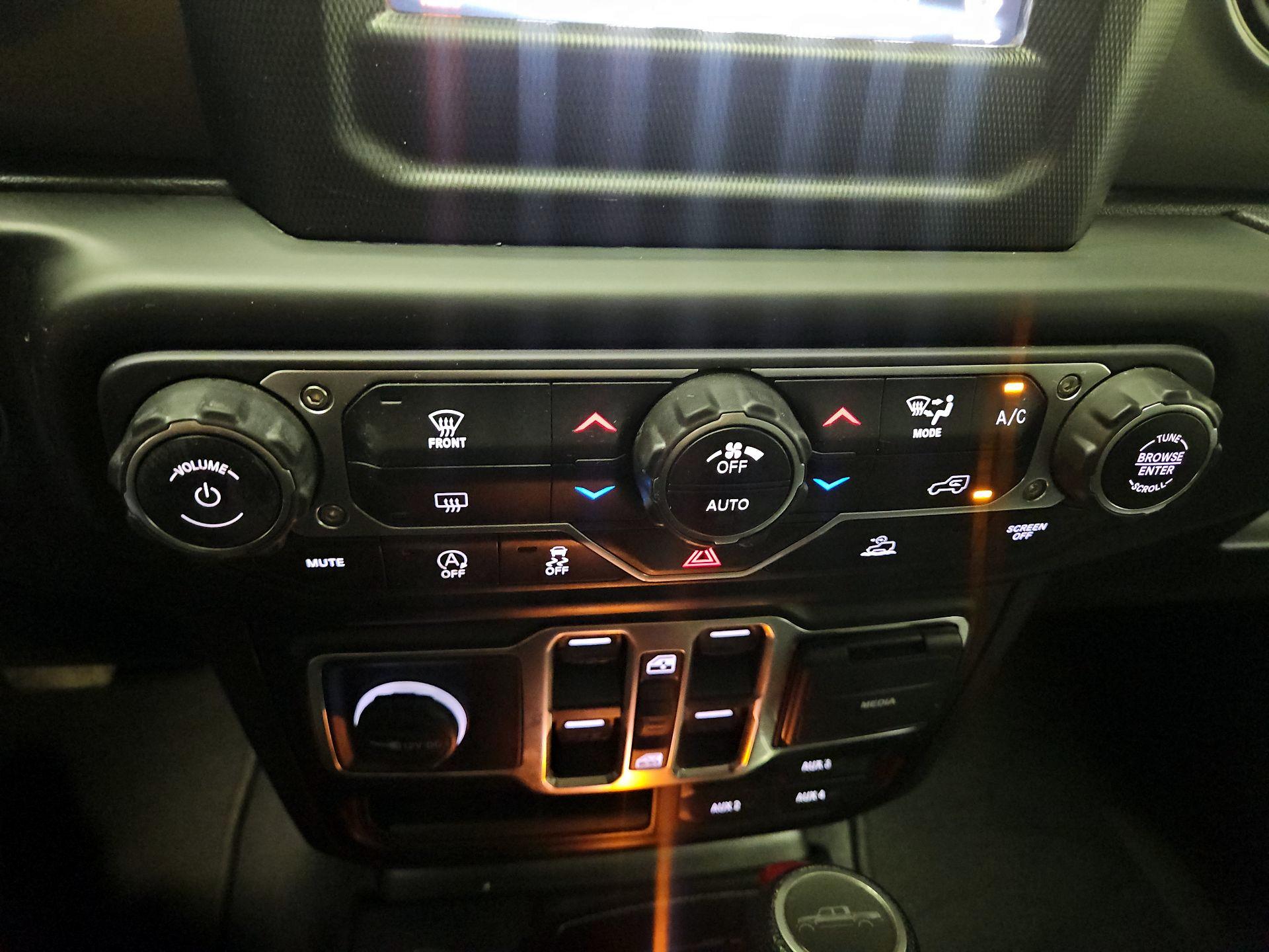 Thumbnail: 2021 Jeep Gladiator - 14