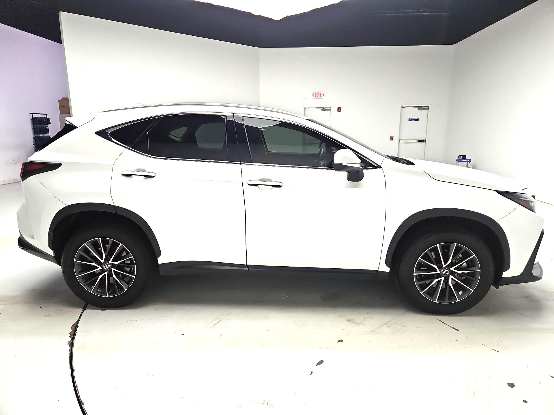 Thumbnail: 2022 Lexus NX - 4