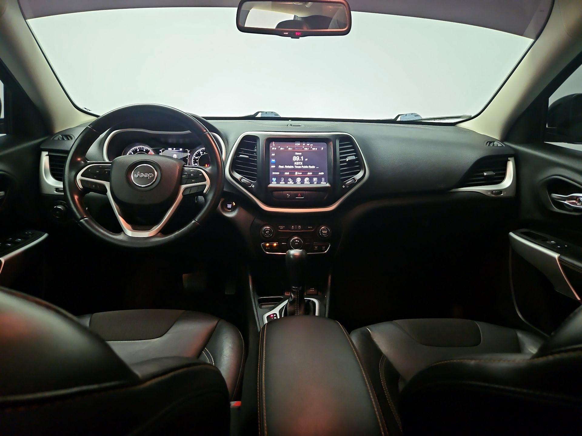 Thumbnail: 2018 Jeep Cherokee - 9