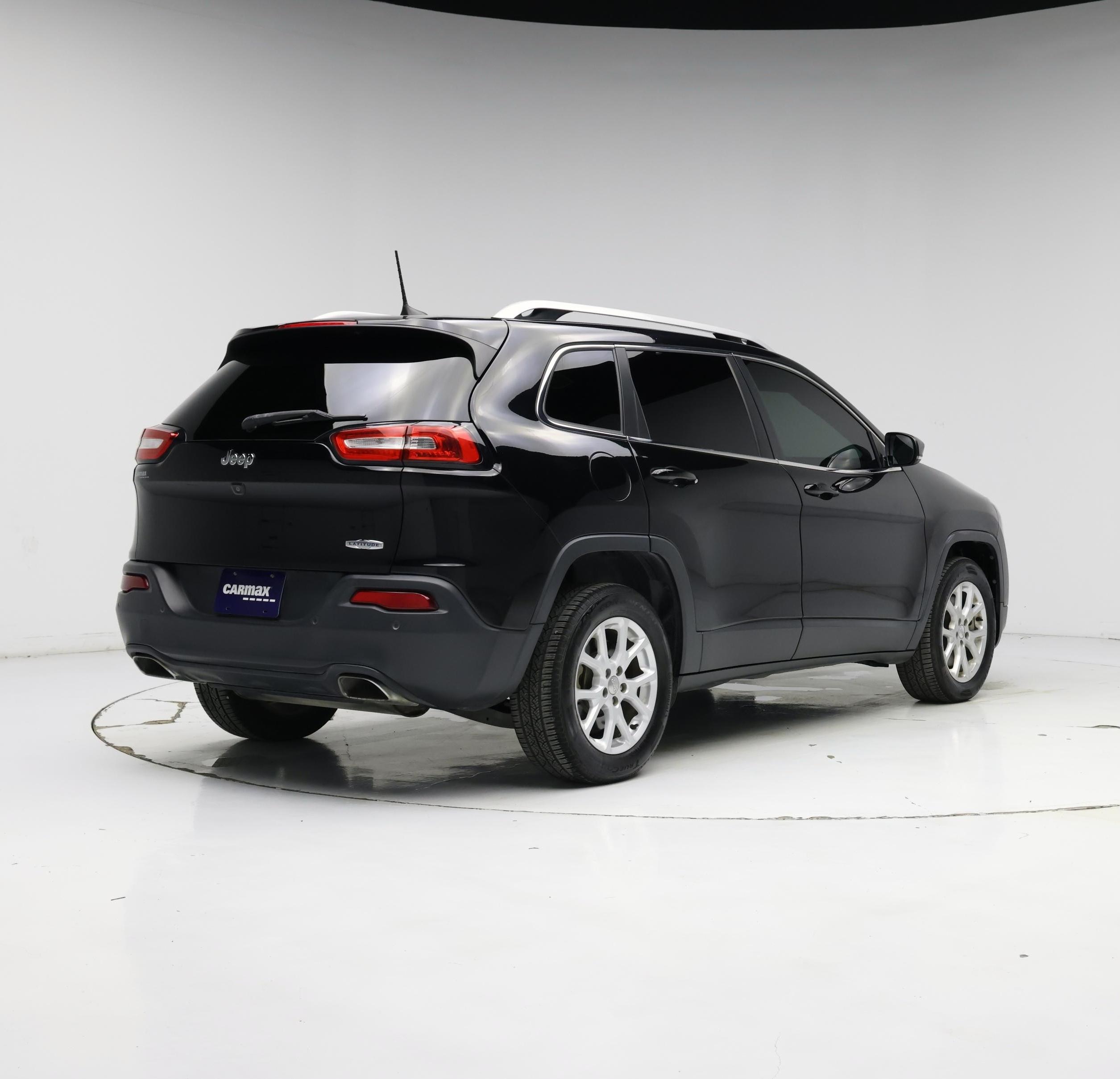 Thumbnail: 2018 Jeep Cherokee - 8