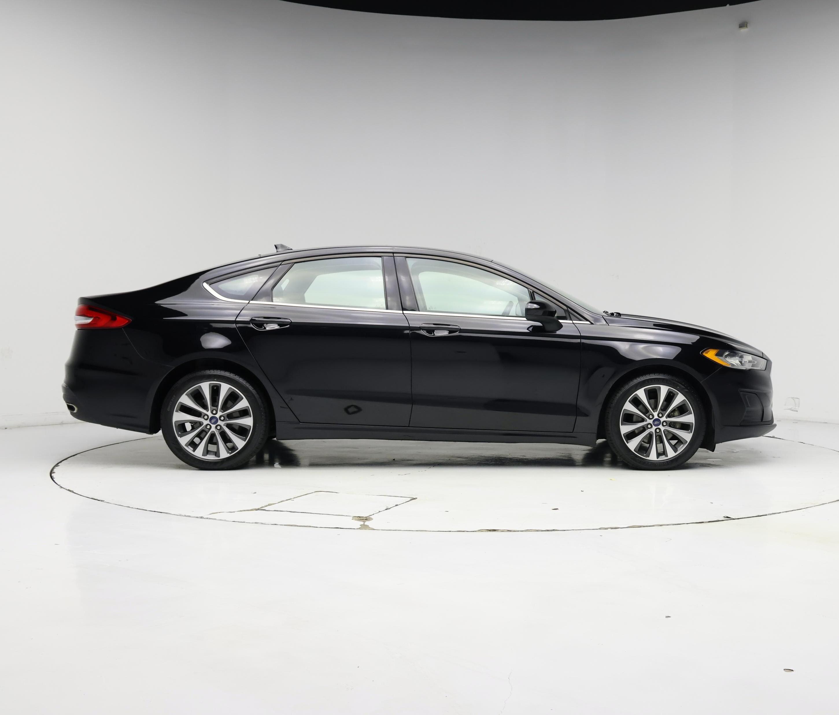 Thumbnail: 2019 Ford Fusion - 7