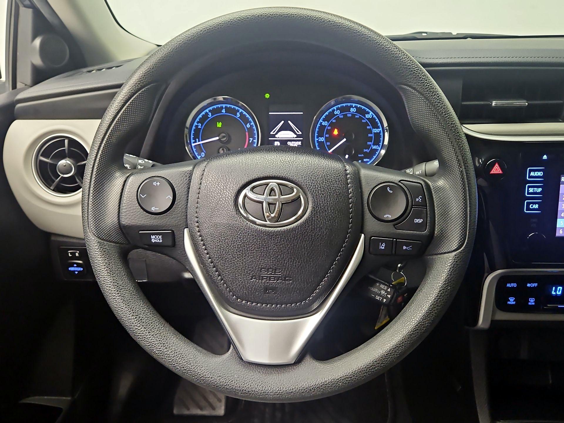 Thumbnail: 2018 Toyota Corolla - 10