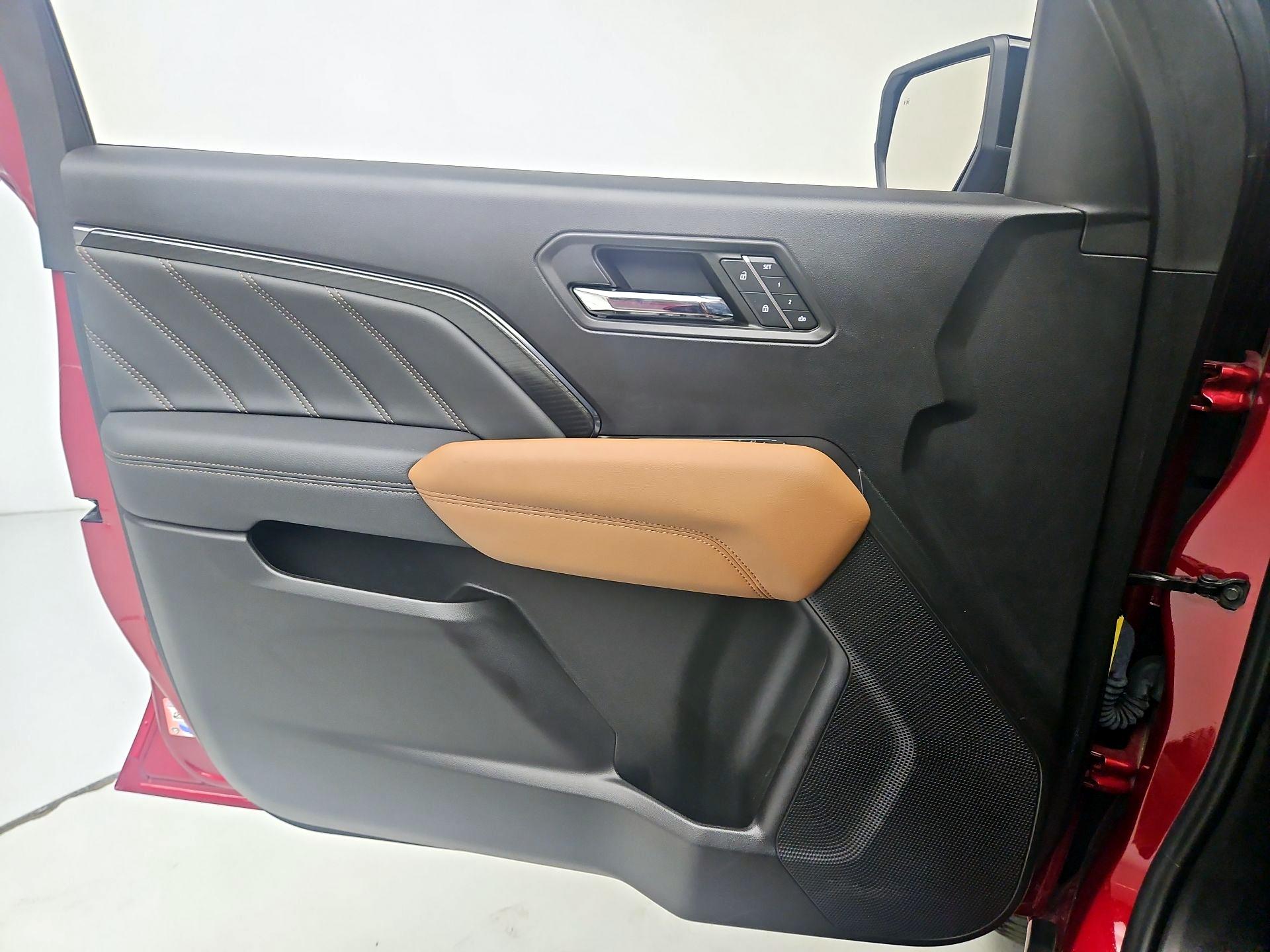 Thumbnail: 2023 GMC Canyon - 12