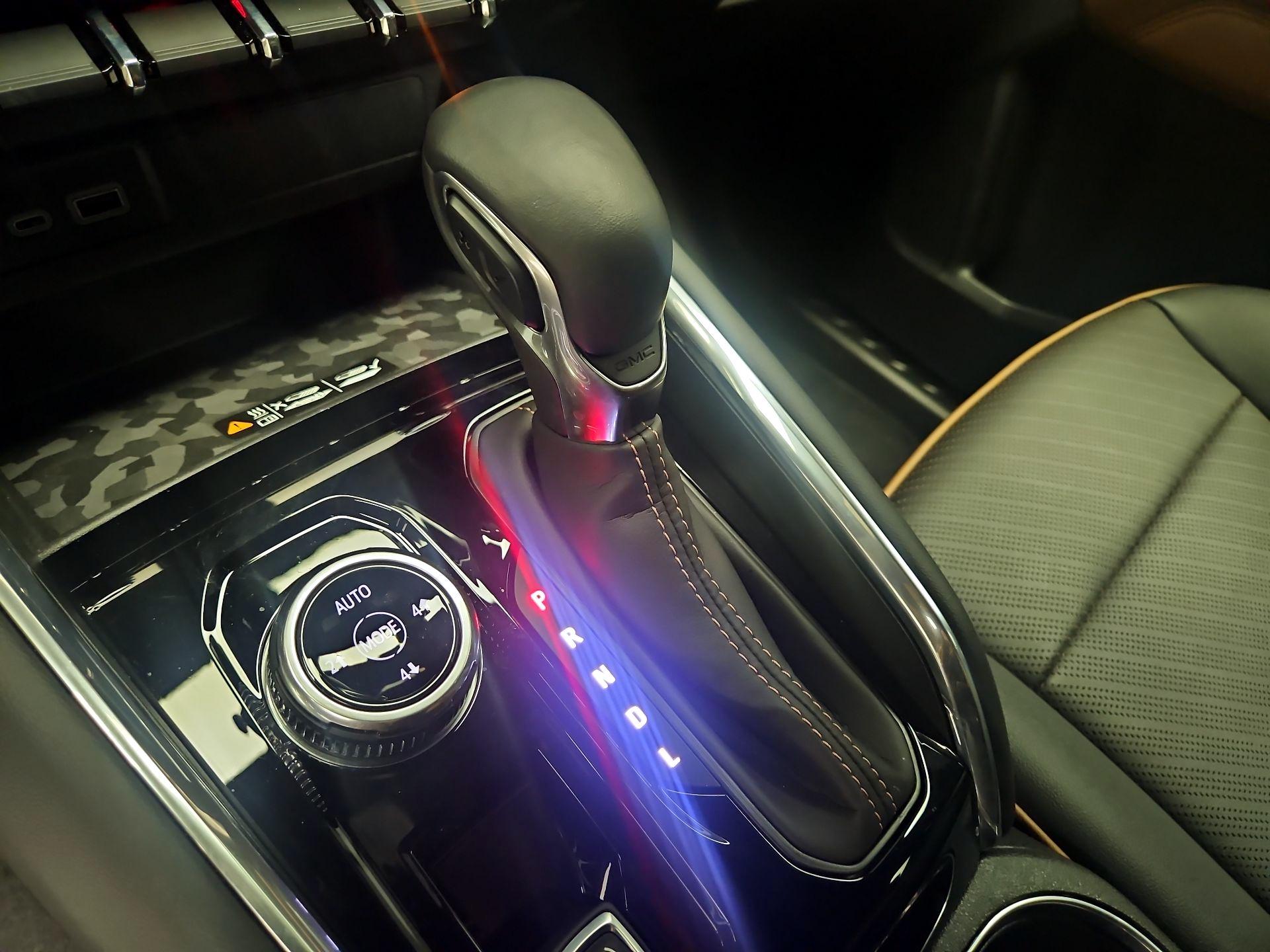 Thumbnail: 2023 GMC Canyon - 17