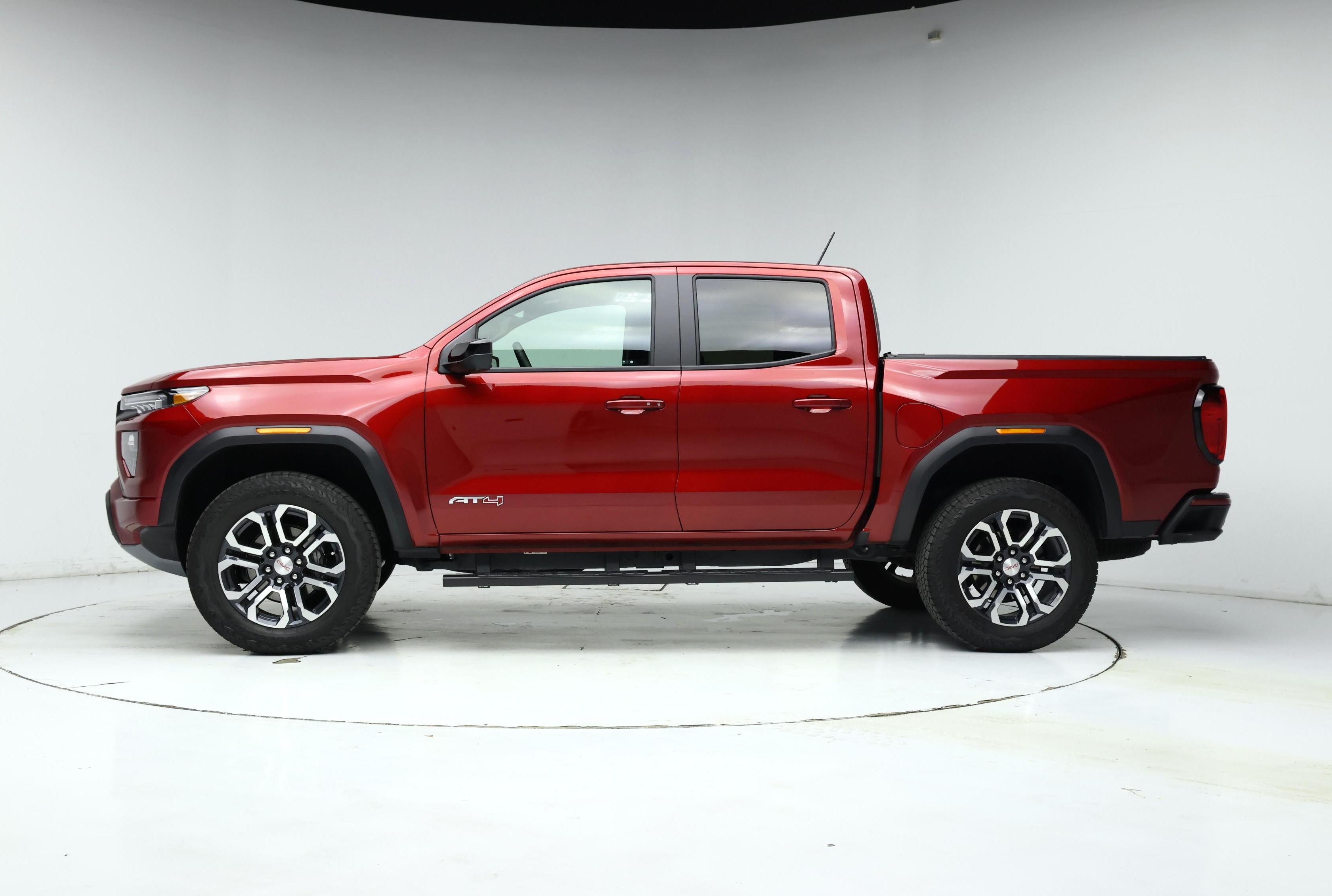 Thumbnail: 2023 GMC Canyon - 3