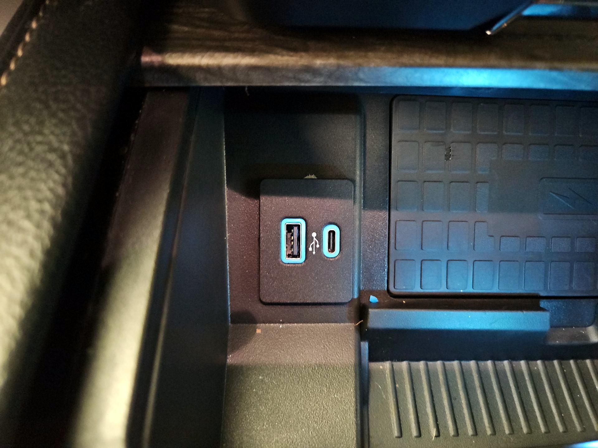 Thumbnail: 2021 Ford Expedition - 19