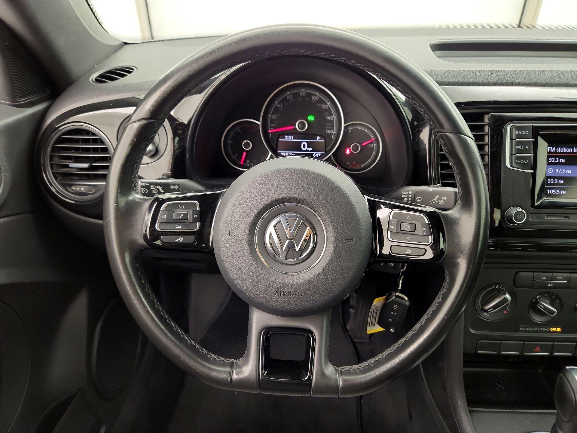 Thumbnail: 2018 Volkswagen Beetle - 10