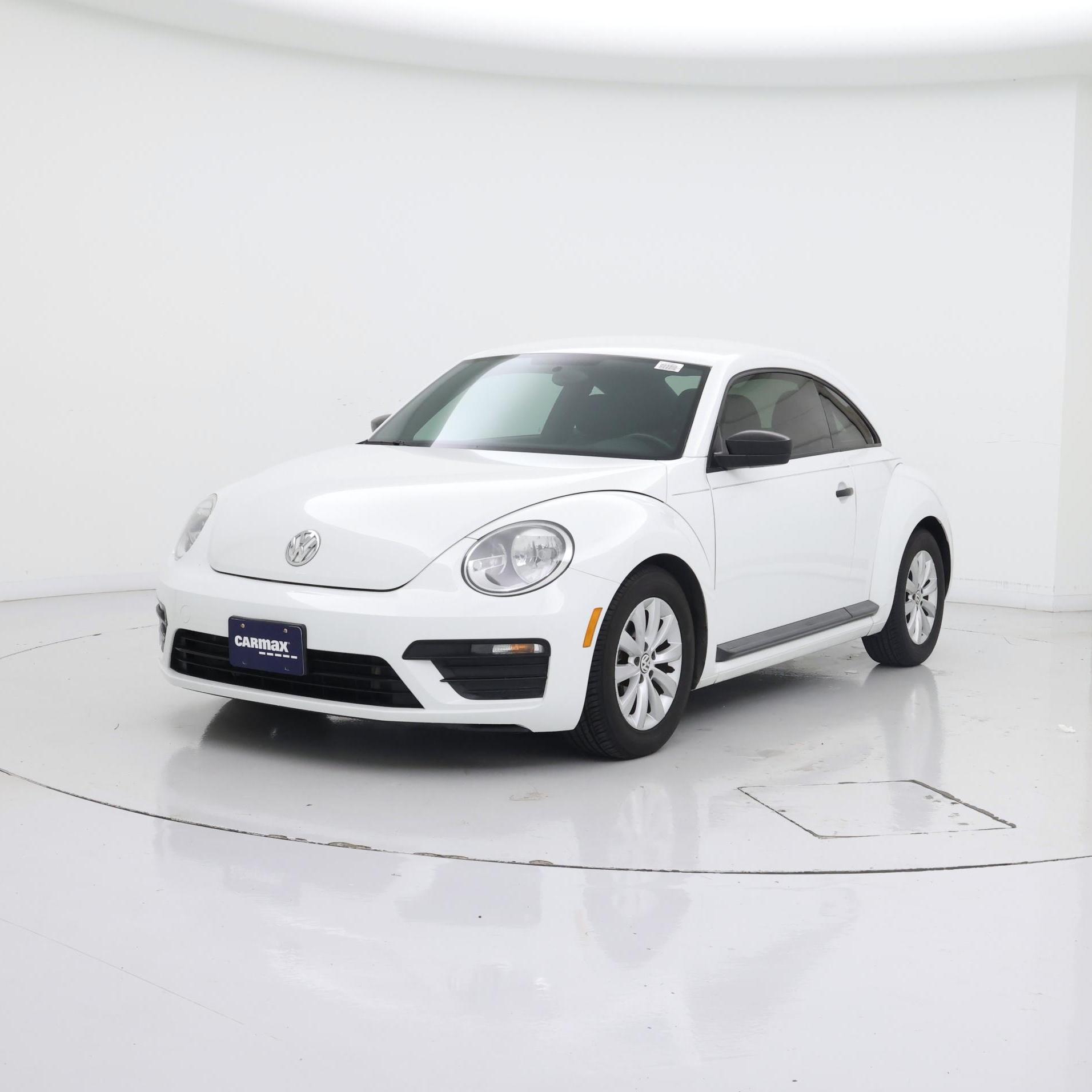 Thumbnail: 2018 Volkswagen Beetle - 4