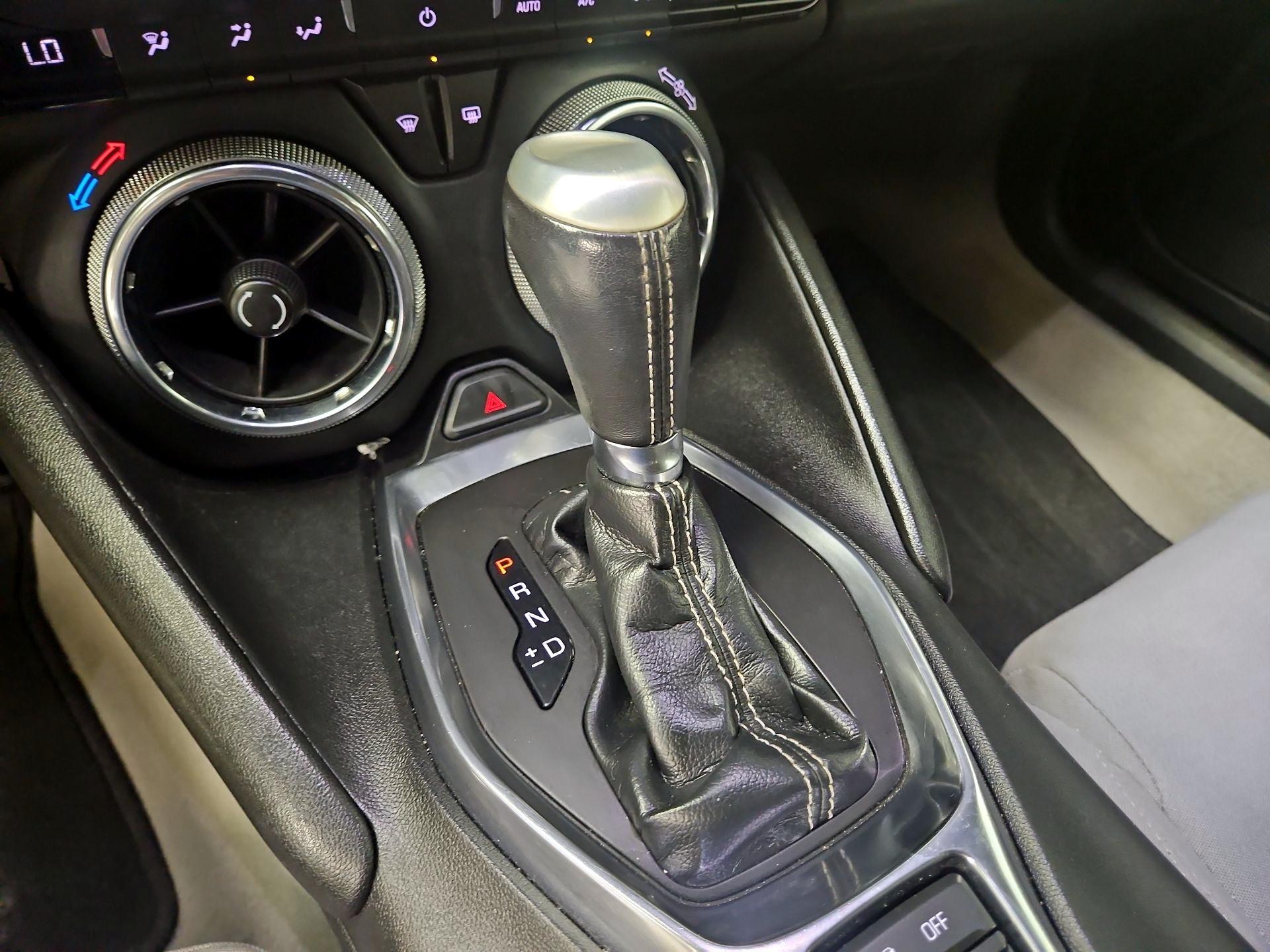 Thumbnail: 2020 Chevrolet Camaro - 17