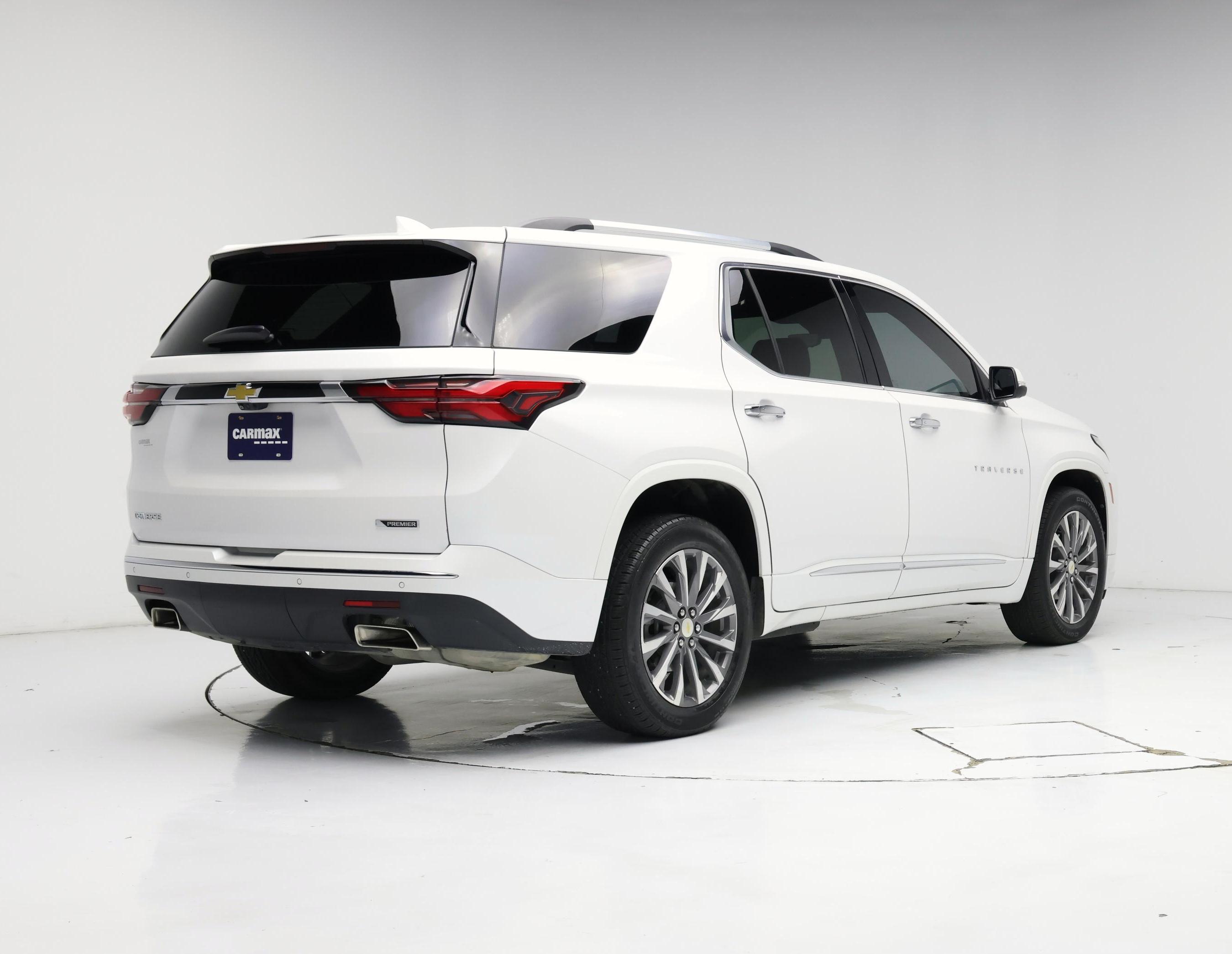 Thumbnail: 2022 Chevrolet Traverse - 8