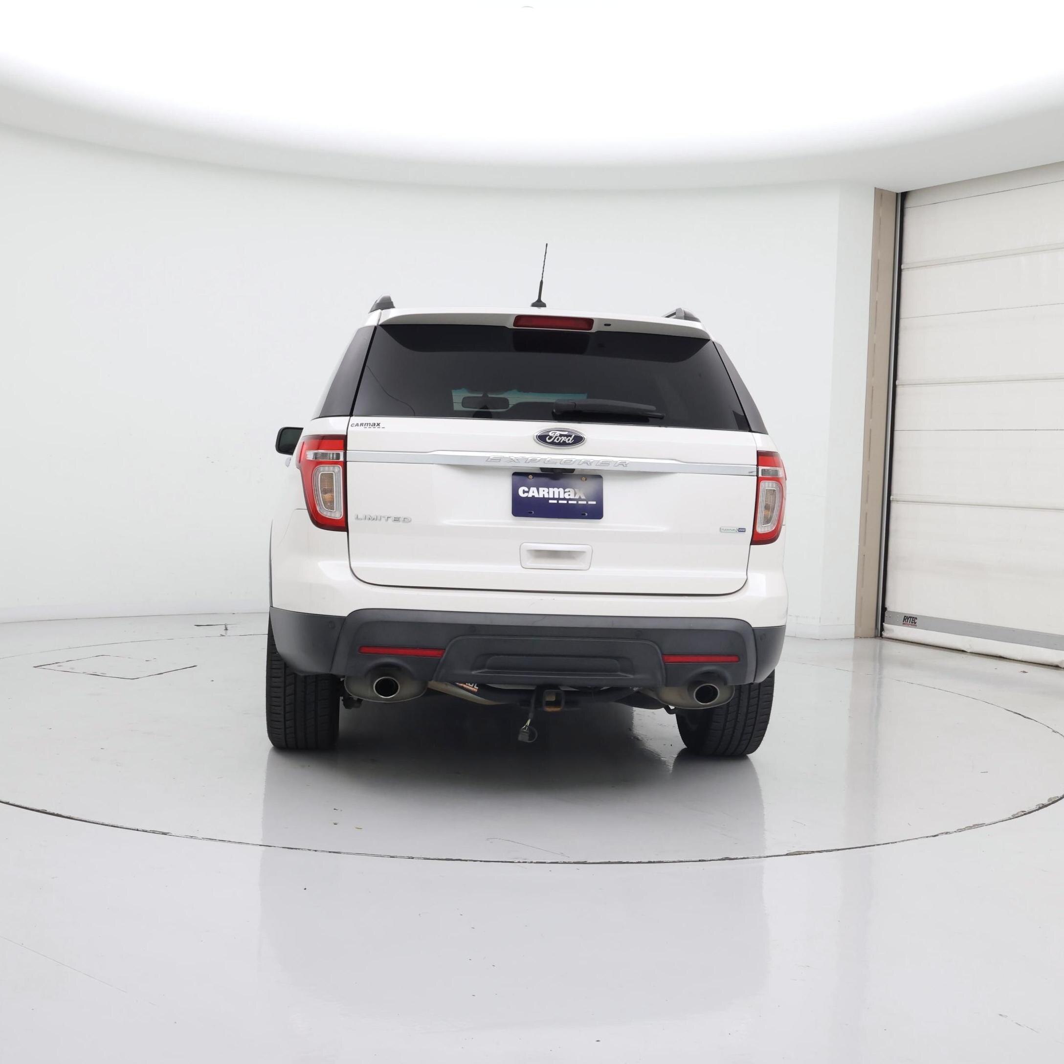 Thumbnail: 2015 Ford Explorer - 6