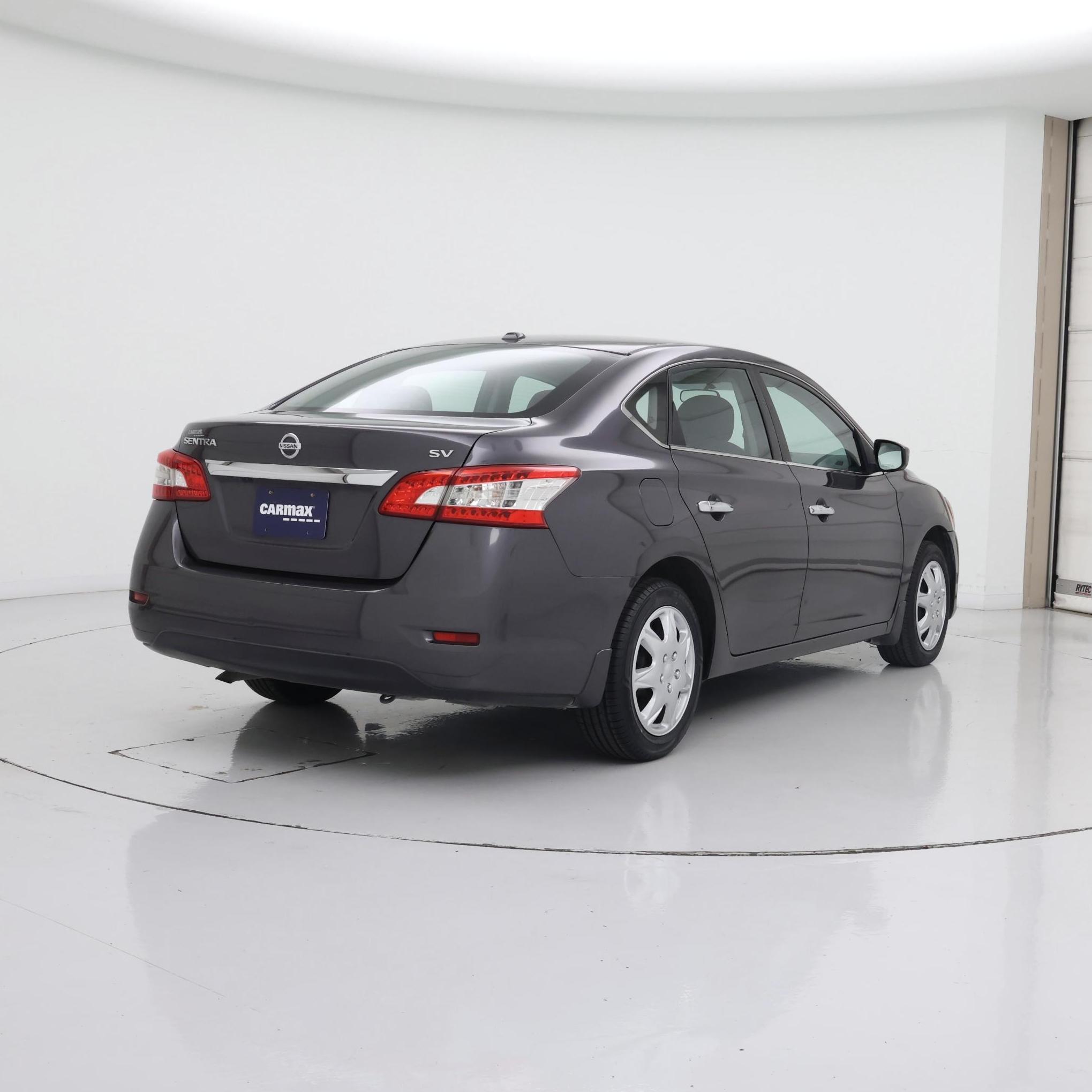 Thumbnail: 2015 Nissan Sentra - 8