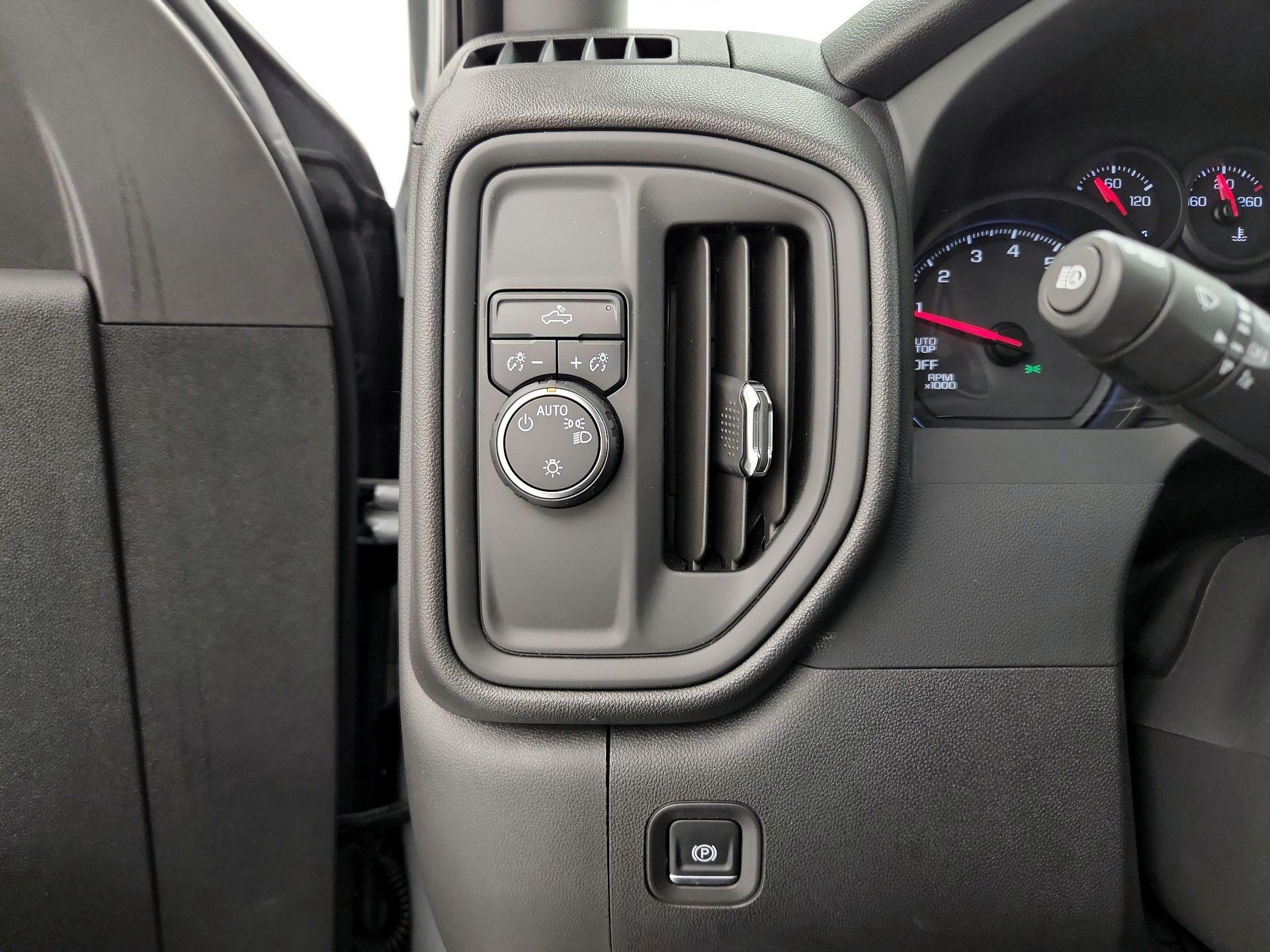 Thumbnail: 2025 Chevrolet Silverado 1500 - 13