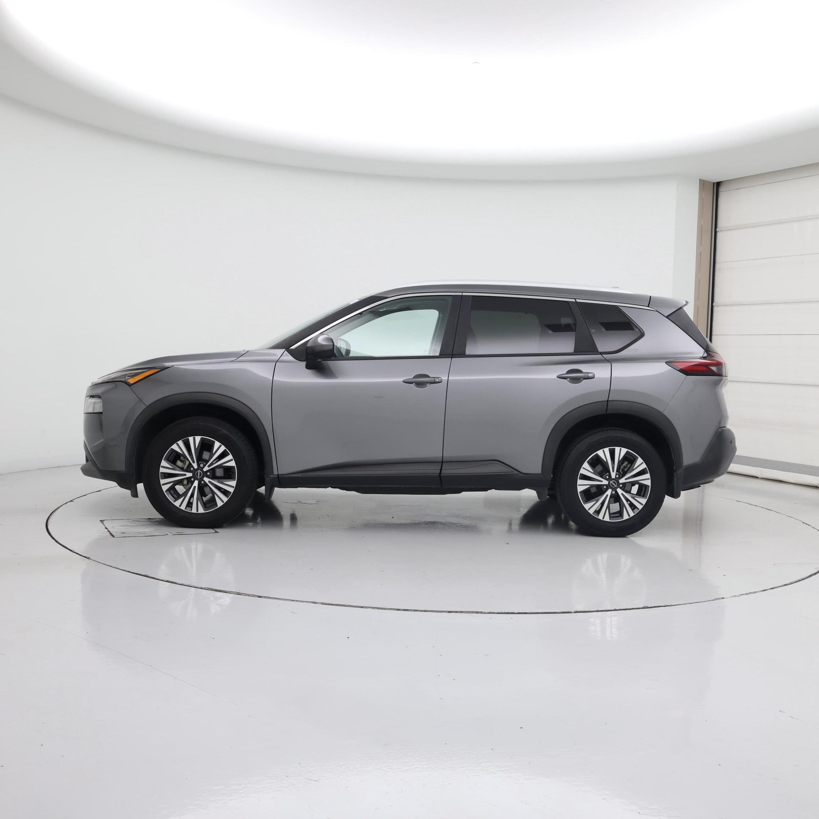 Thumbnail: 2022 Nissan Rogue - 3