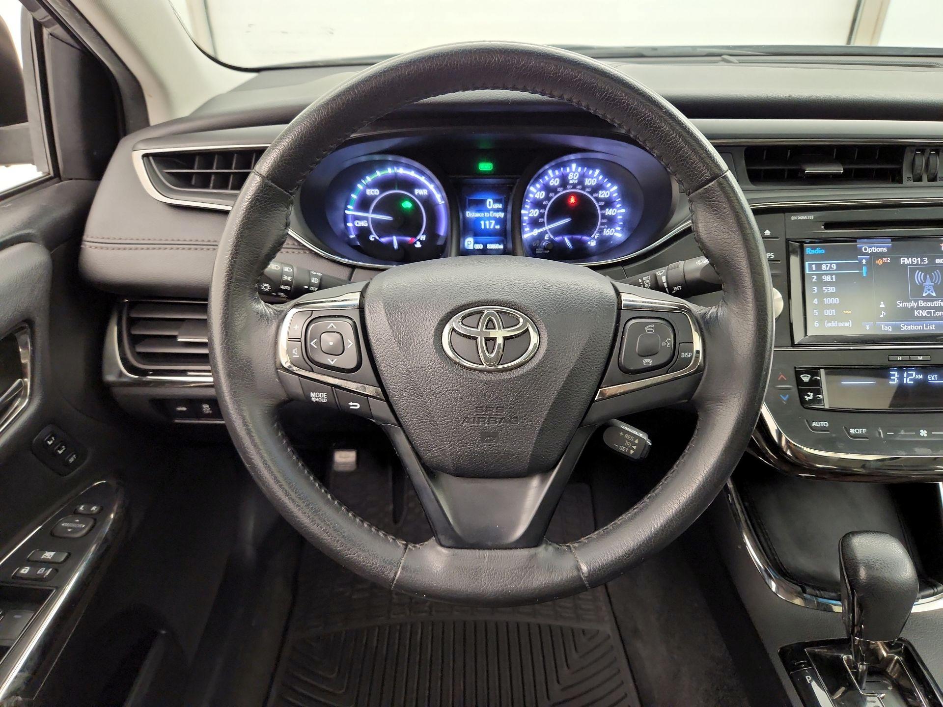 Thumbnail: 2015 Toyota Avalon - 10