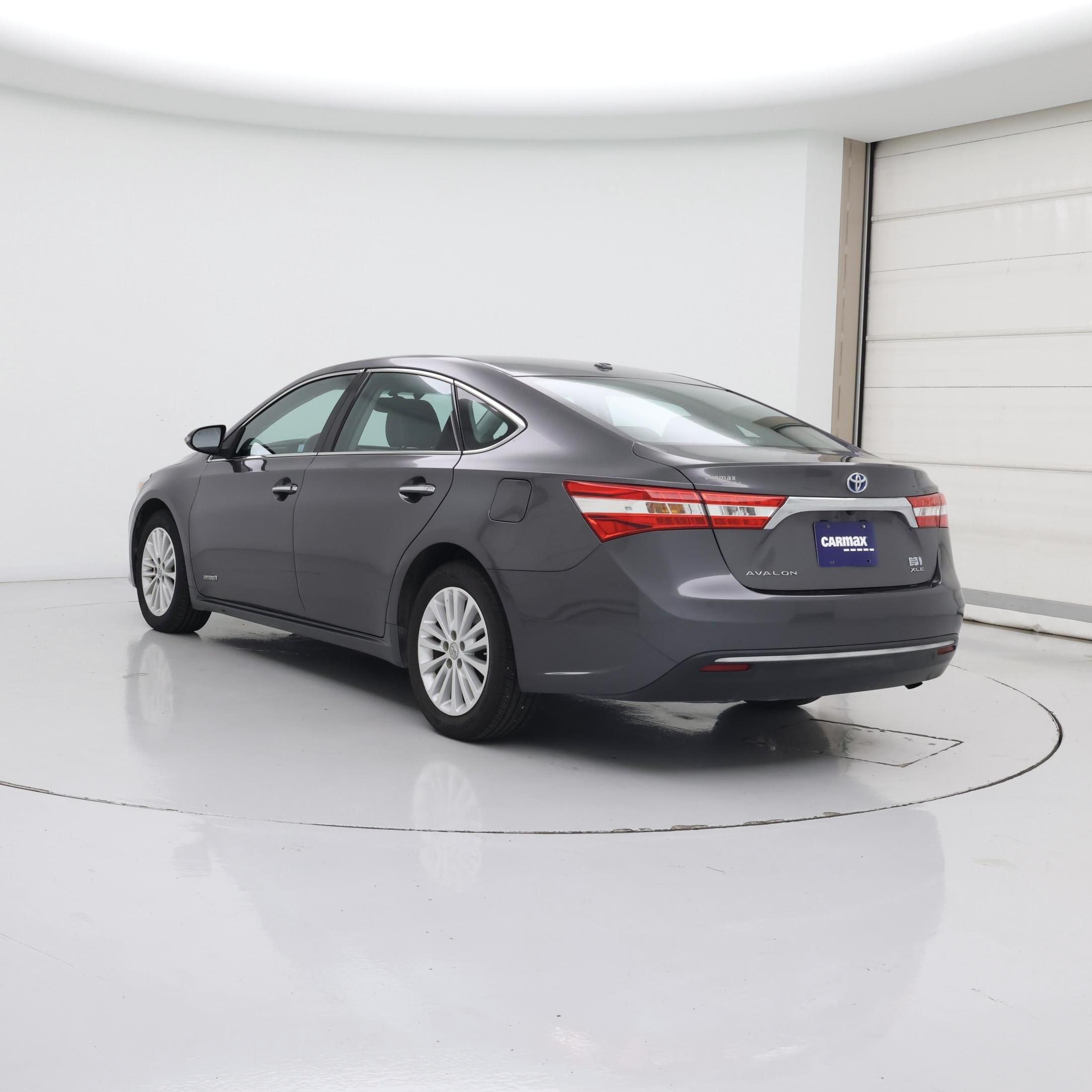 Thumbnail: 2015 Toyota Avalon - 2
