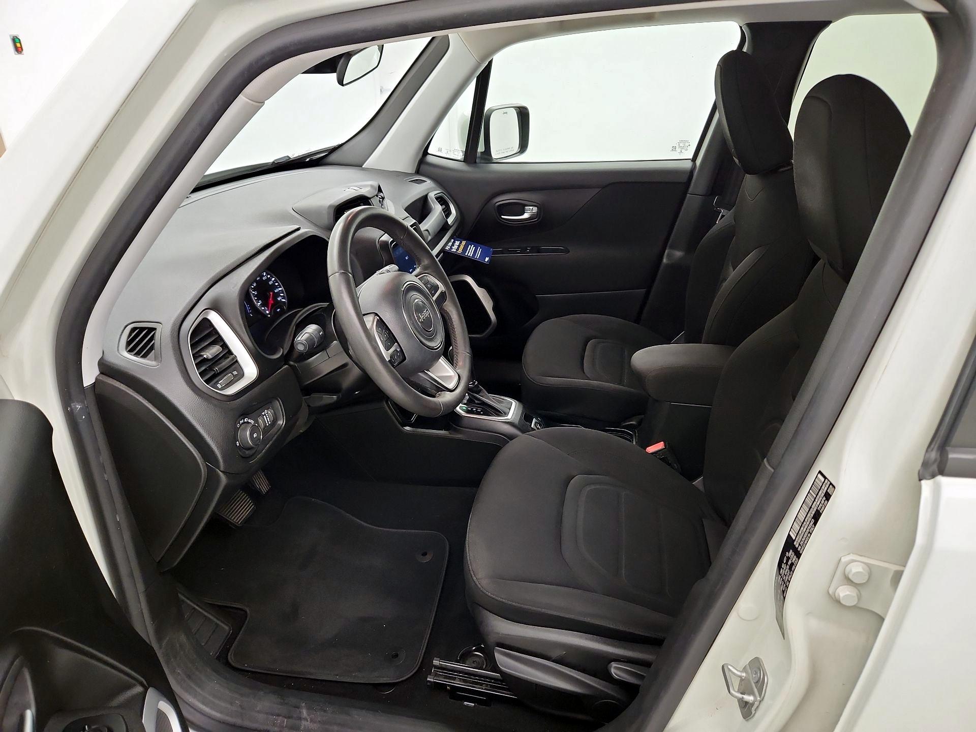 Thumbnail: 2019 Jeep Renegade - 11