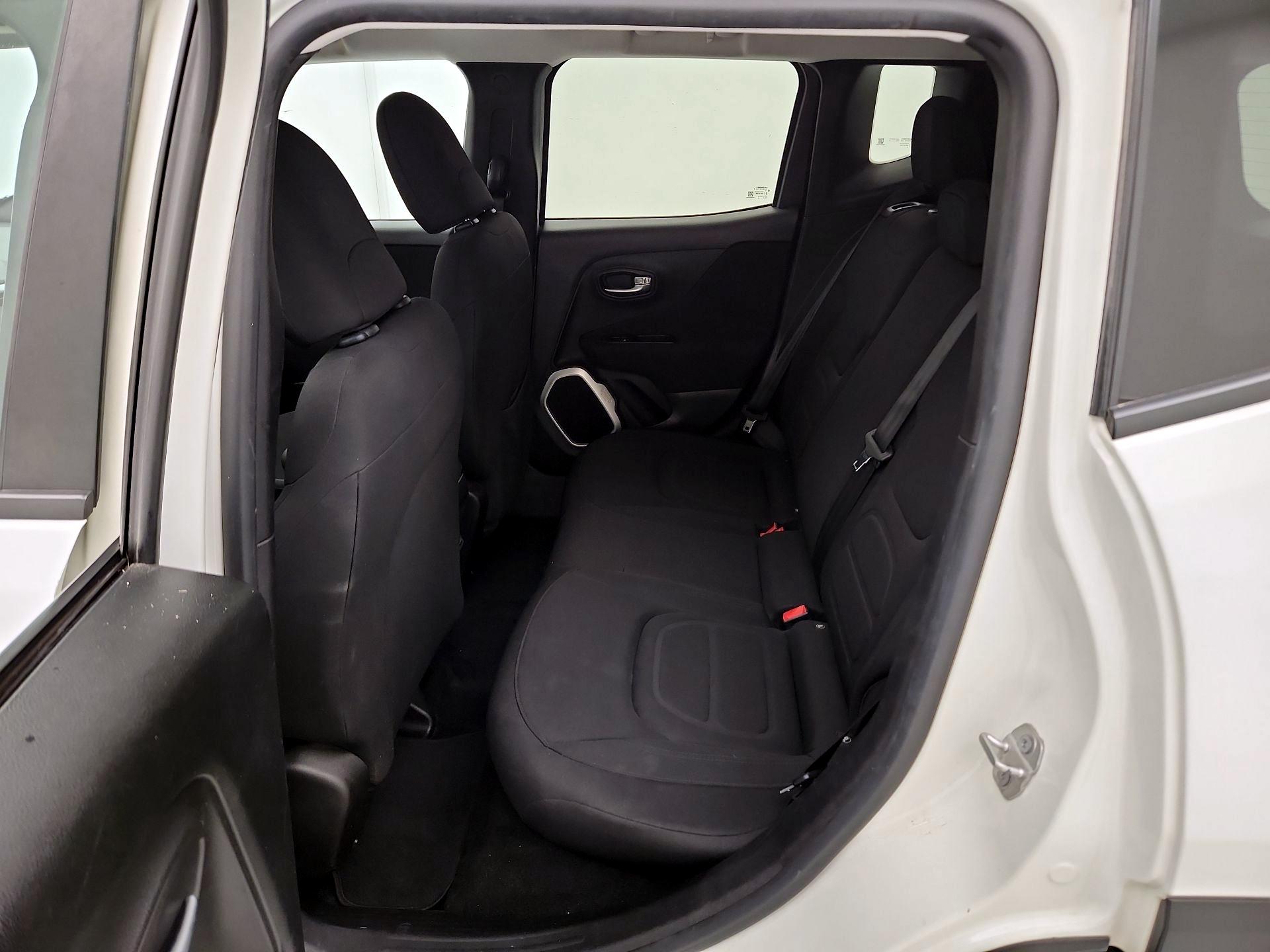 Thumbnail: 2019 Jeep Renegade - 19