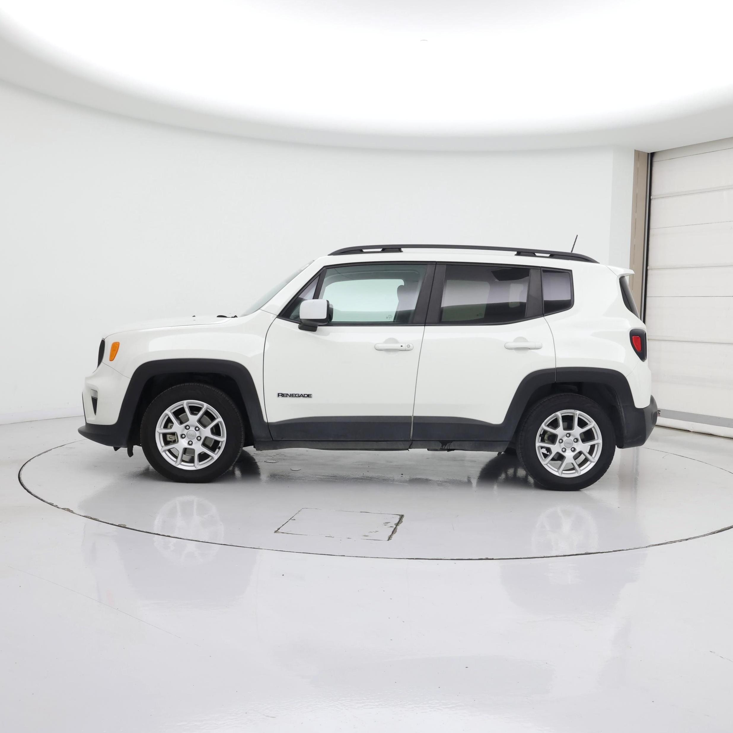 Thumbnail: 2019 Jeep Renegade - 3