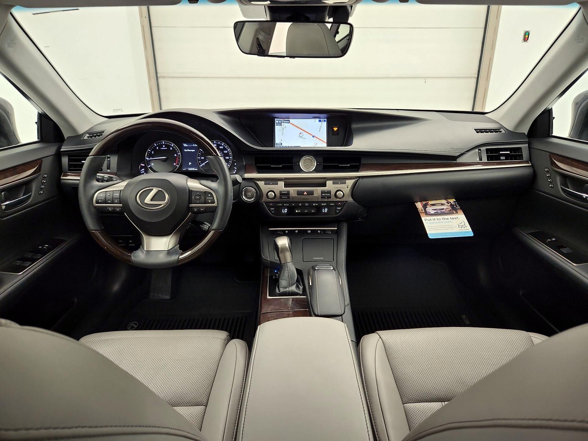 Thumbnail: 2016 Lexus ES - 9