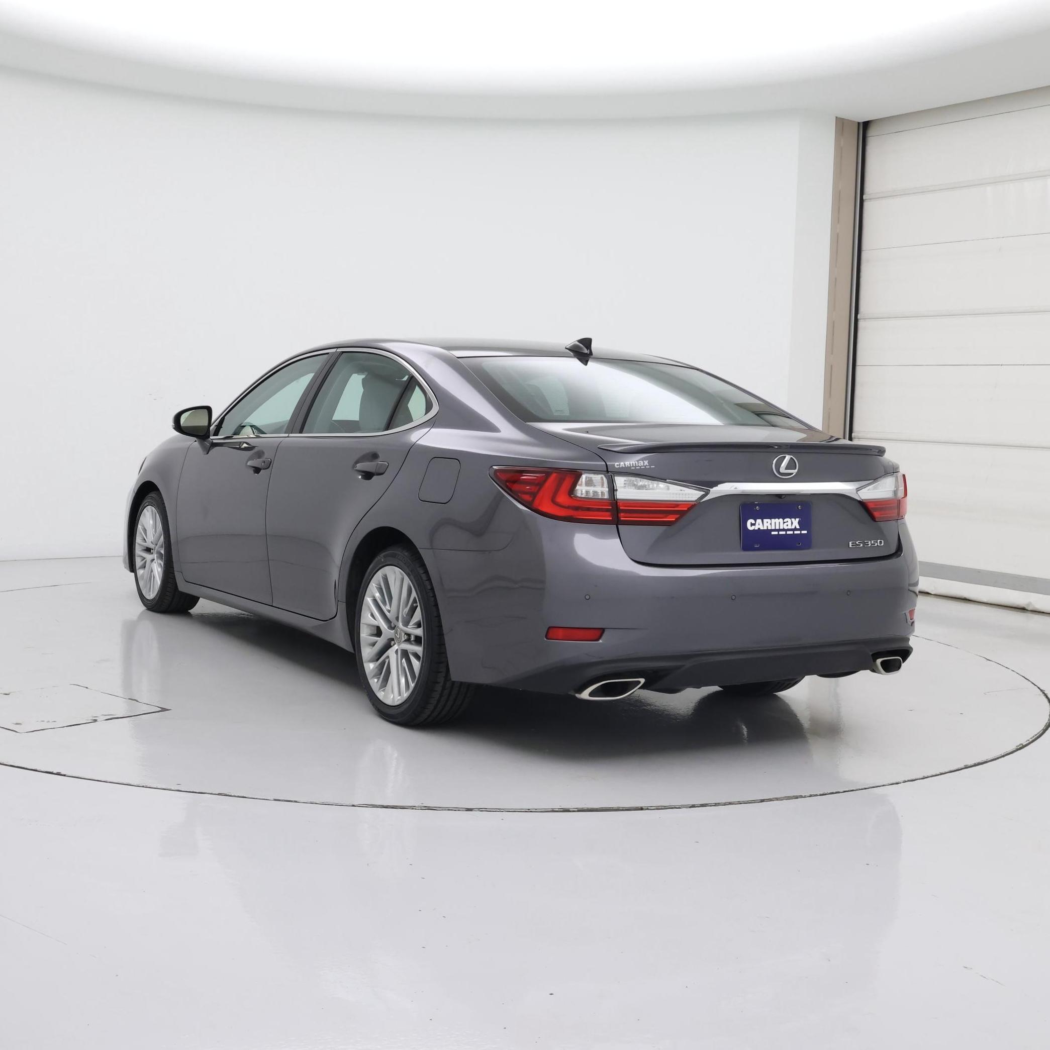 Thumbnail: 2016 Lexus ES - 2
