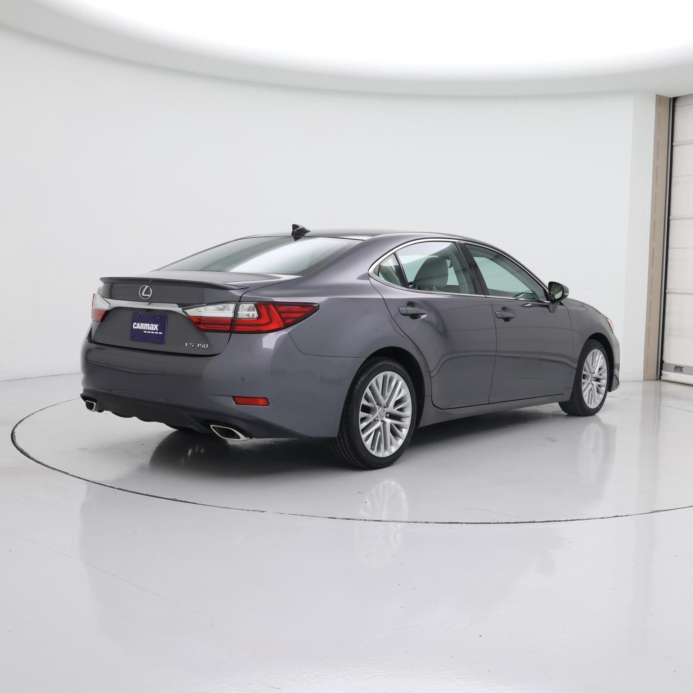 Thumbnail: 2016 Lexus ES - 8