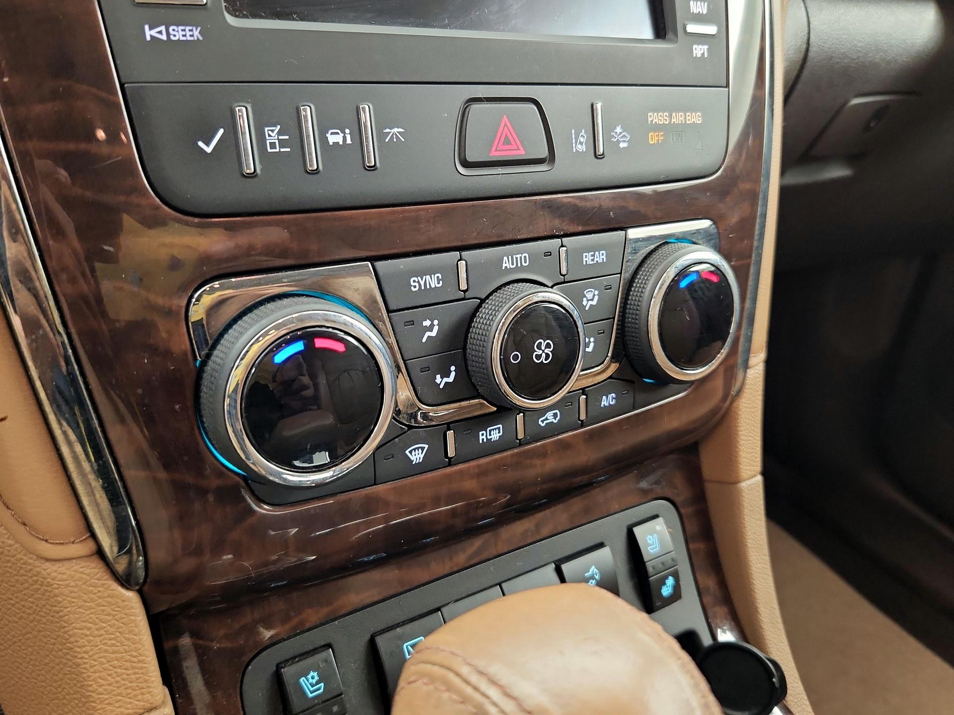 Thumbnail: 2014 Buick Enclave - 17