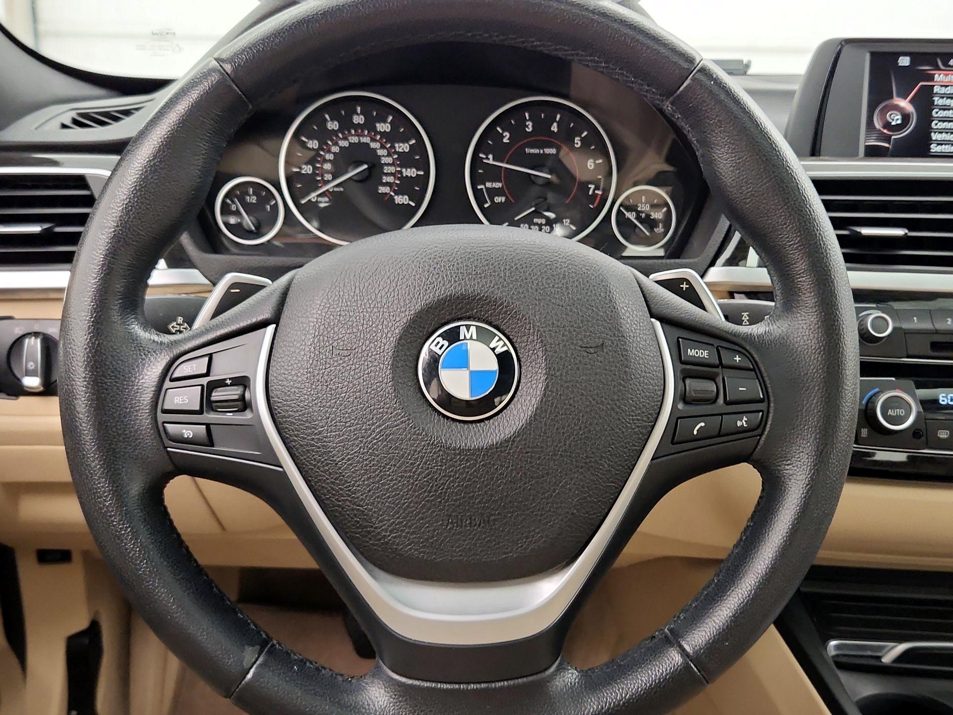 Thumbnail: 2016 BMW 3 Series - 10