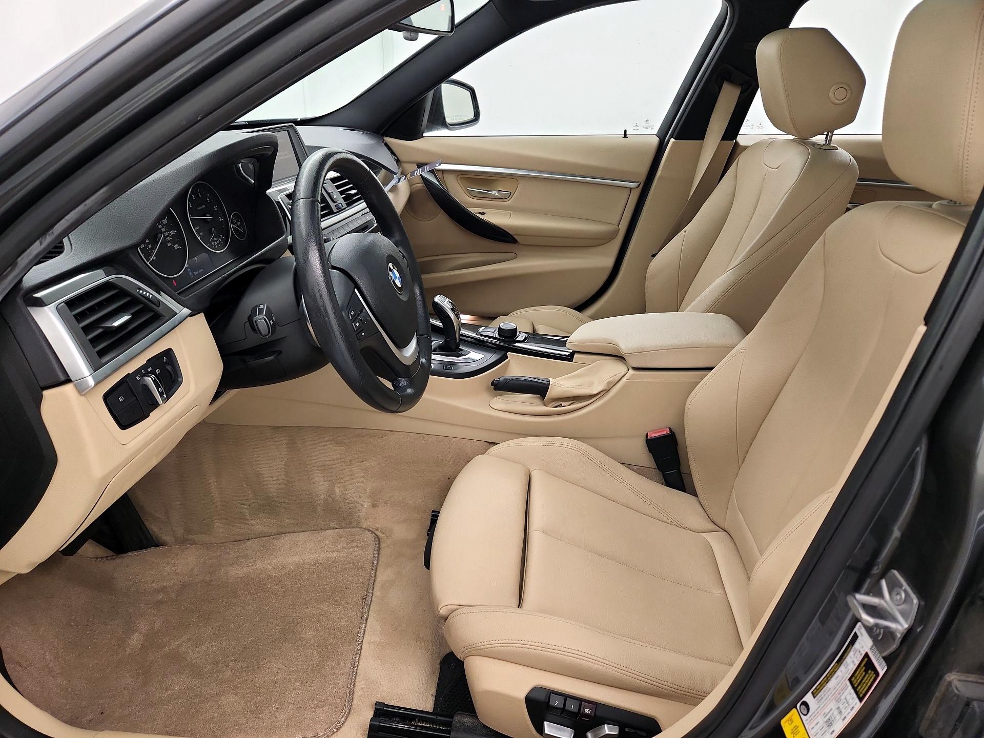 Thumbnail: 2016 BMW 3 Series - 11