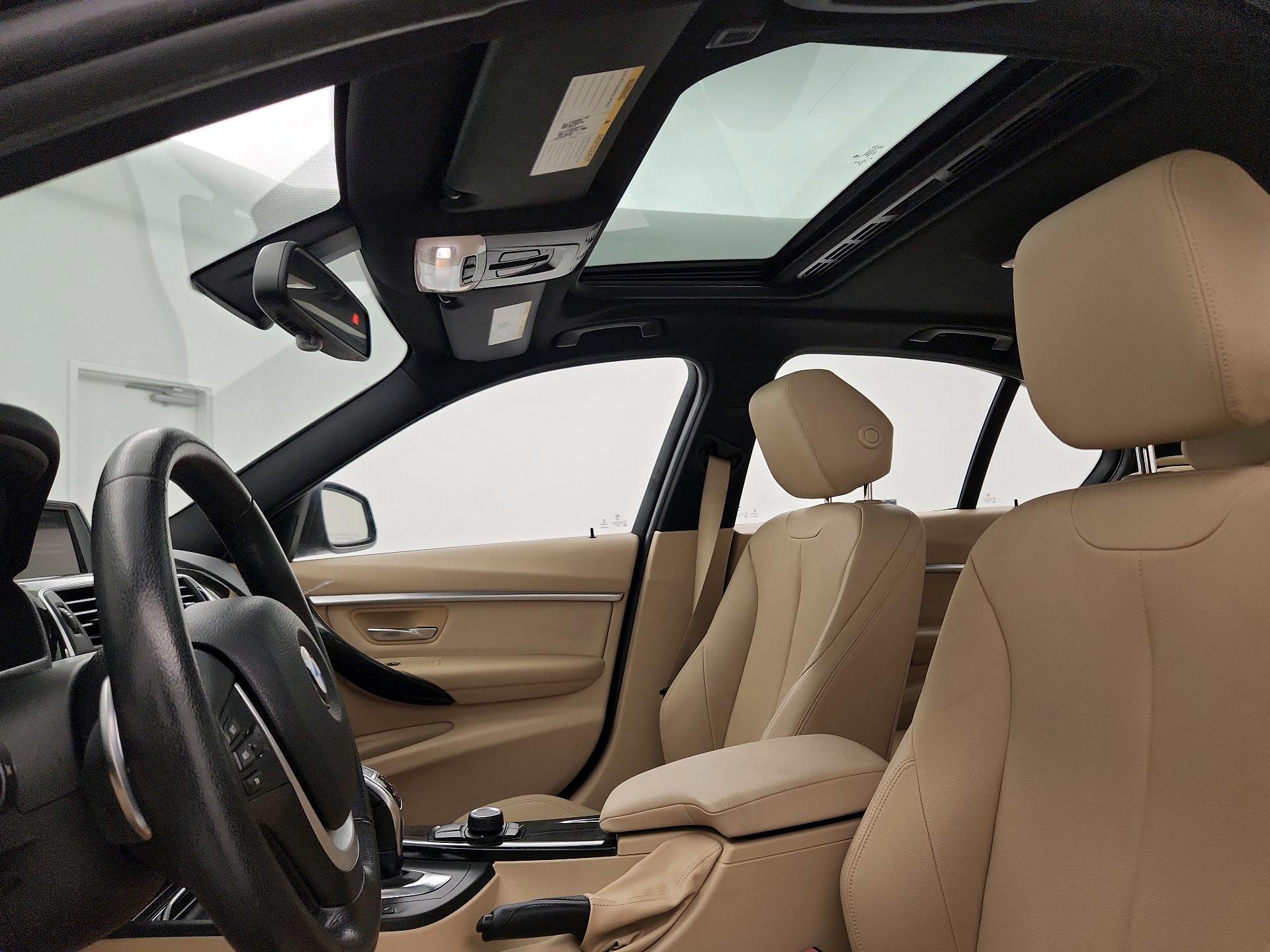 Thumbnail: 2016 BMW 3 Series - 19