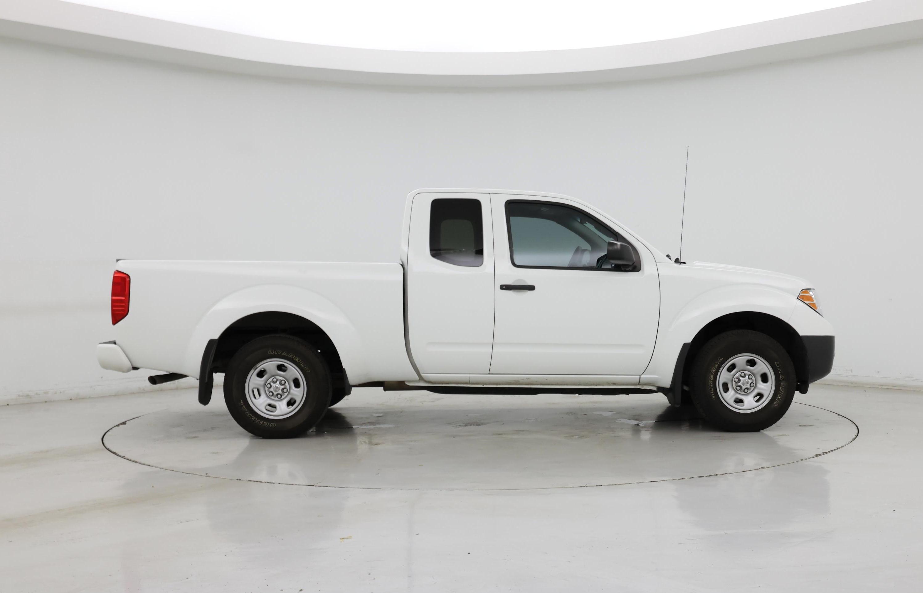 Thumbnail: 2017 Nissan Frontier - 7