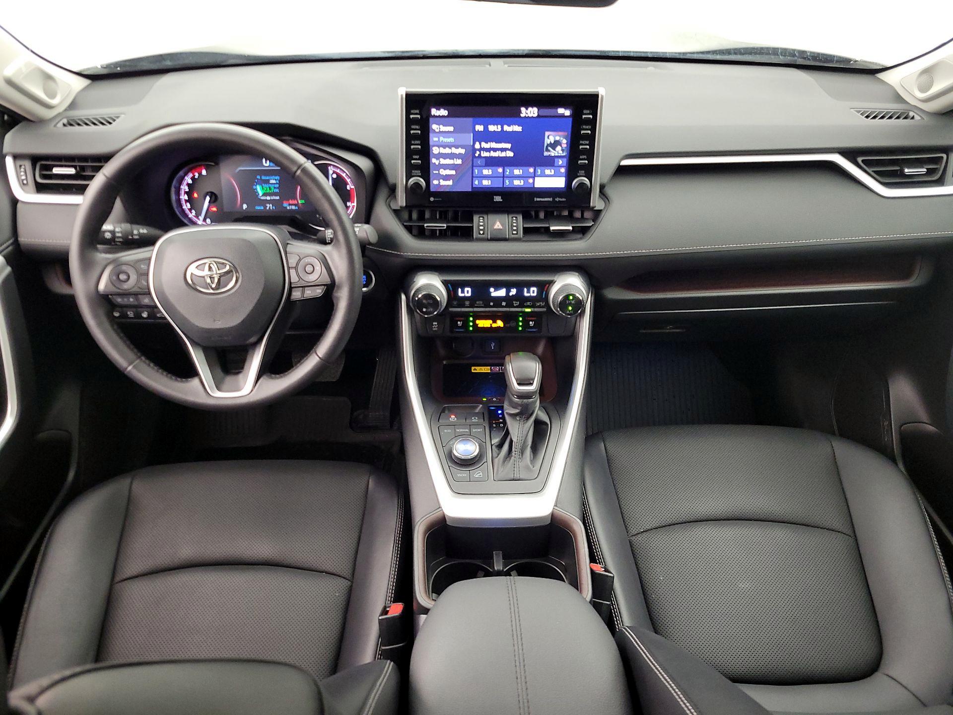 Thumbnail: 2022 Toyota RAV4 - 9