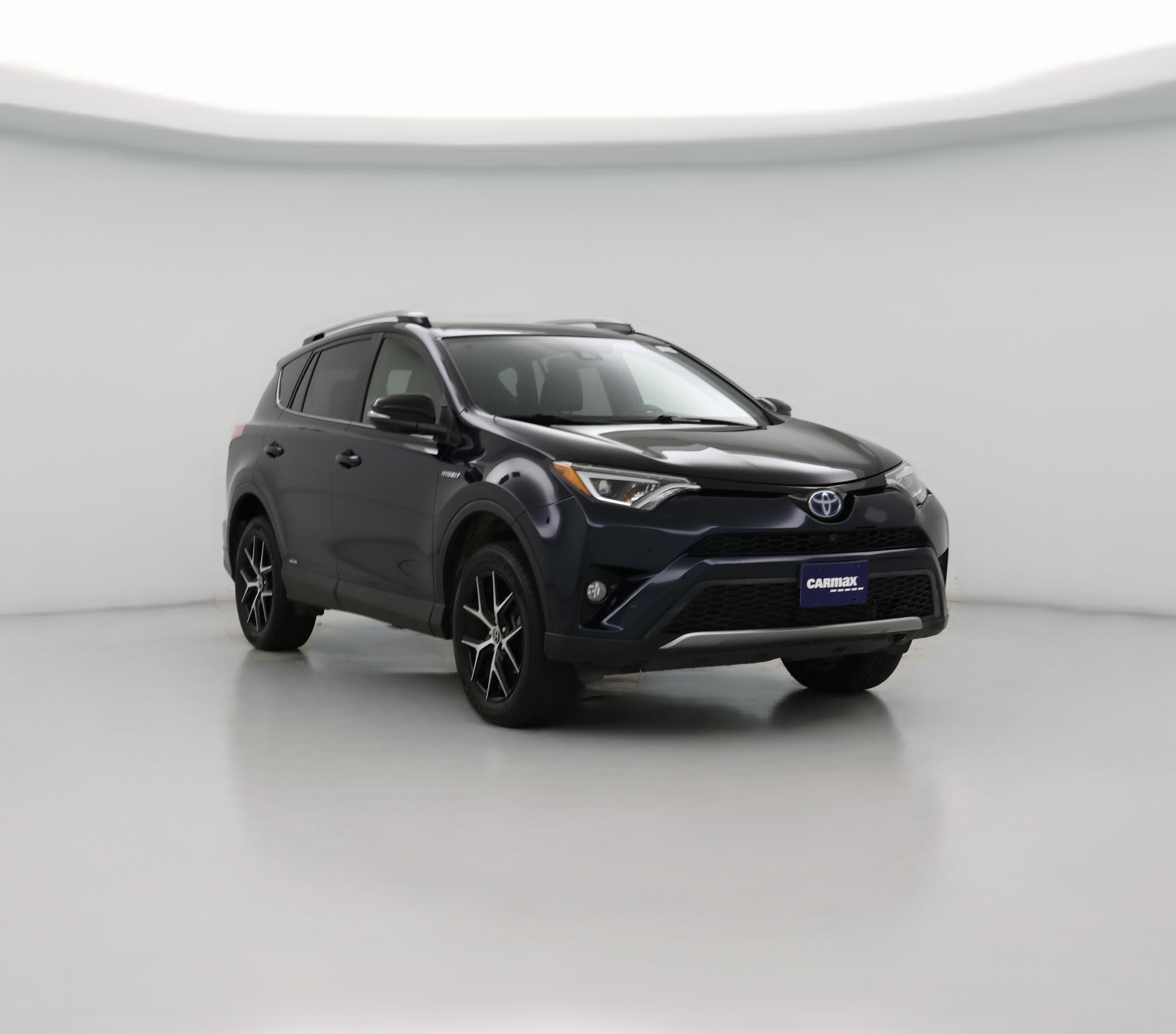 Thumbnail: 2017 Toyota RAV4 - 1