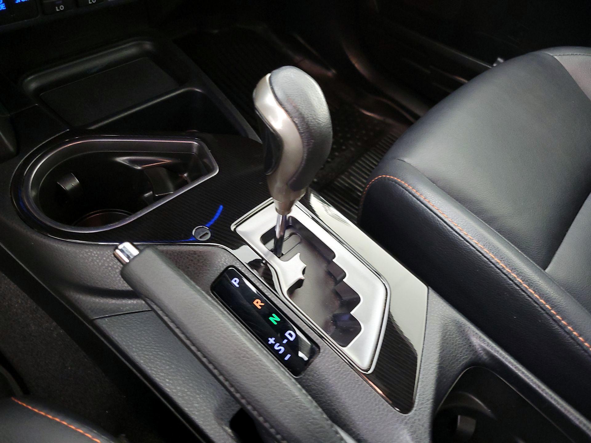 Thumbnail: 2017 Toyota RAV4 - 18