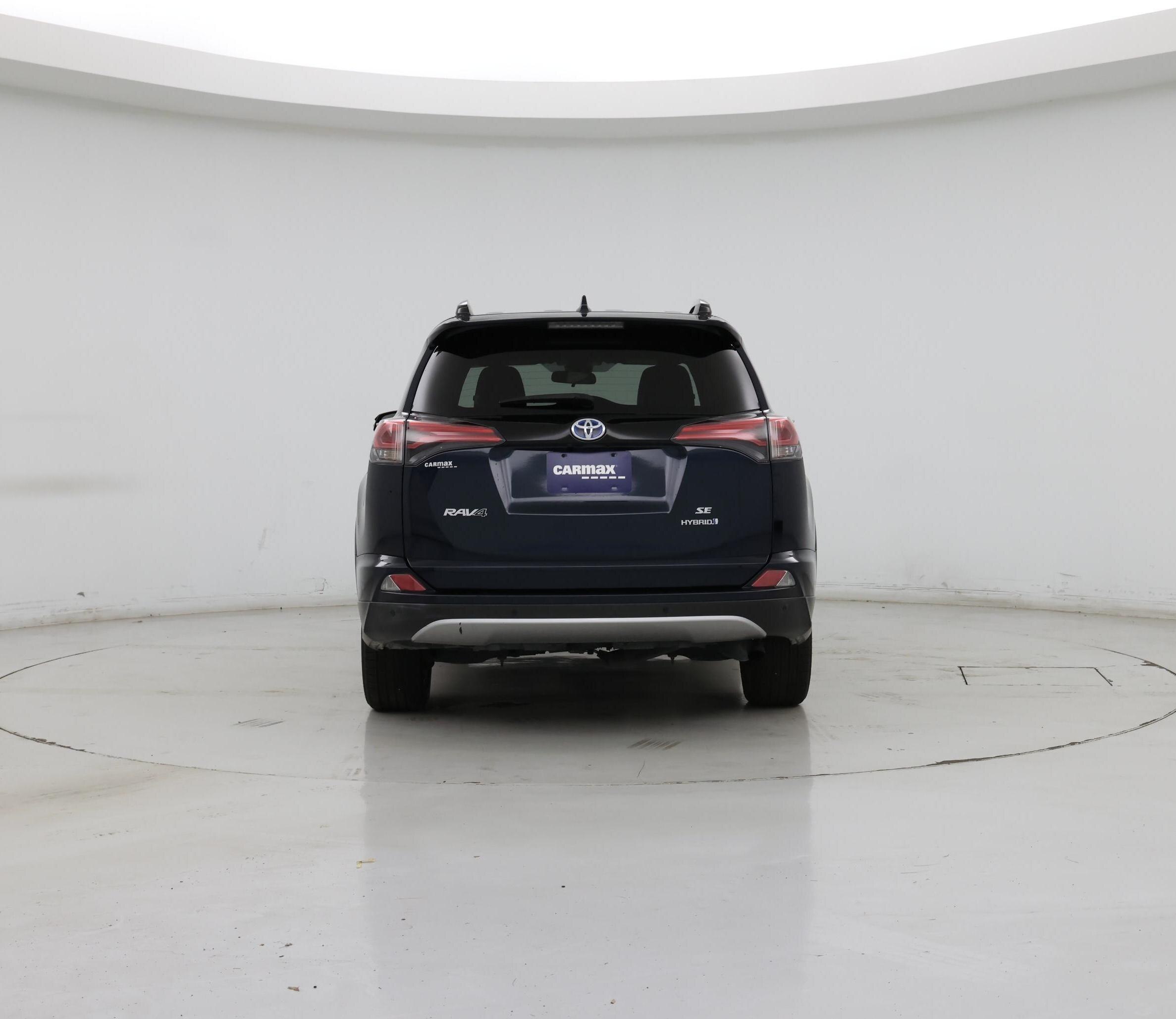 Thumbnail: 2017 Toyota RAV4 - 6