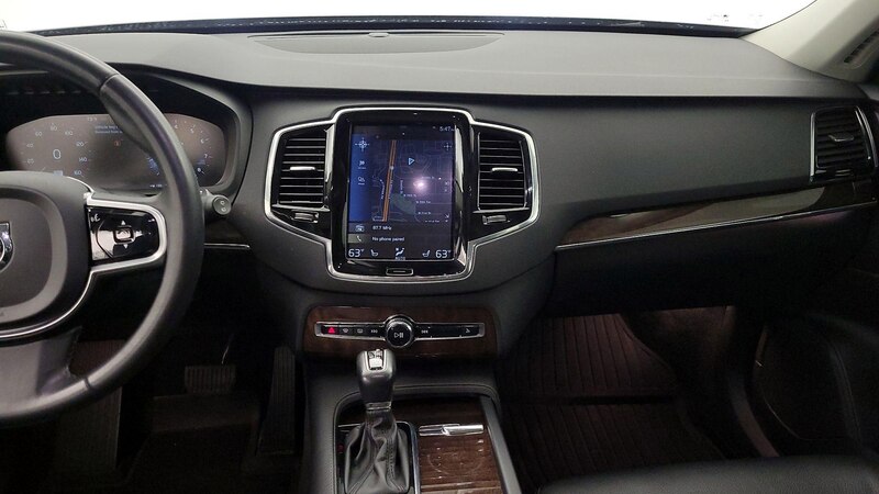 2016 Volvo XC90 T6 Momentum 9