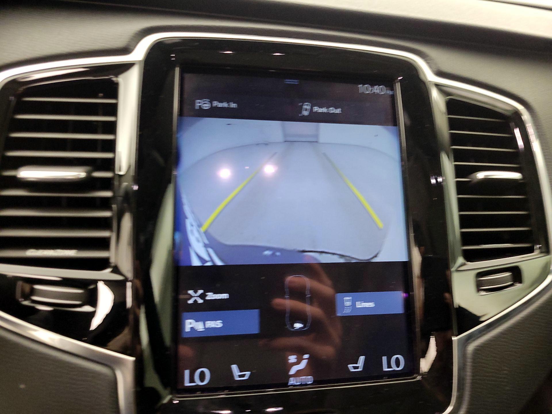 Thumbnail: 2016 Volvo XC90 - 14