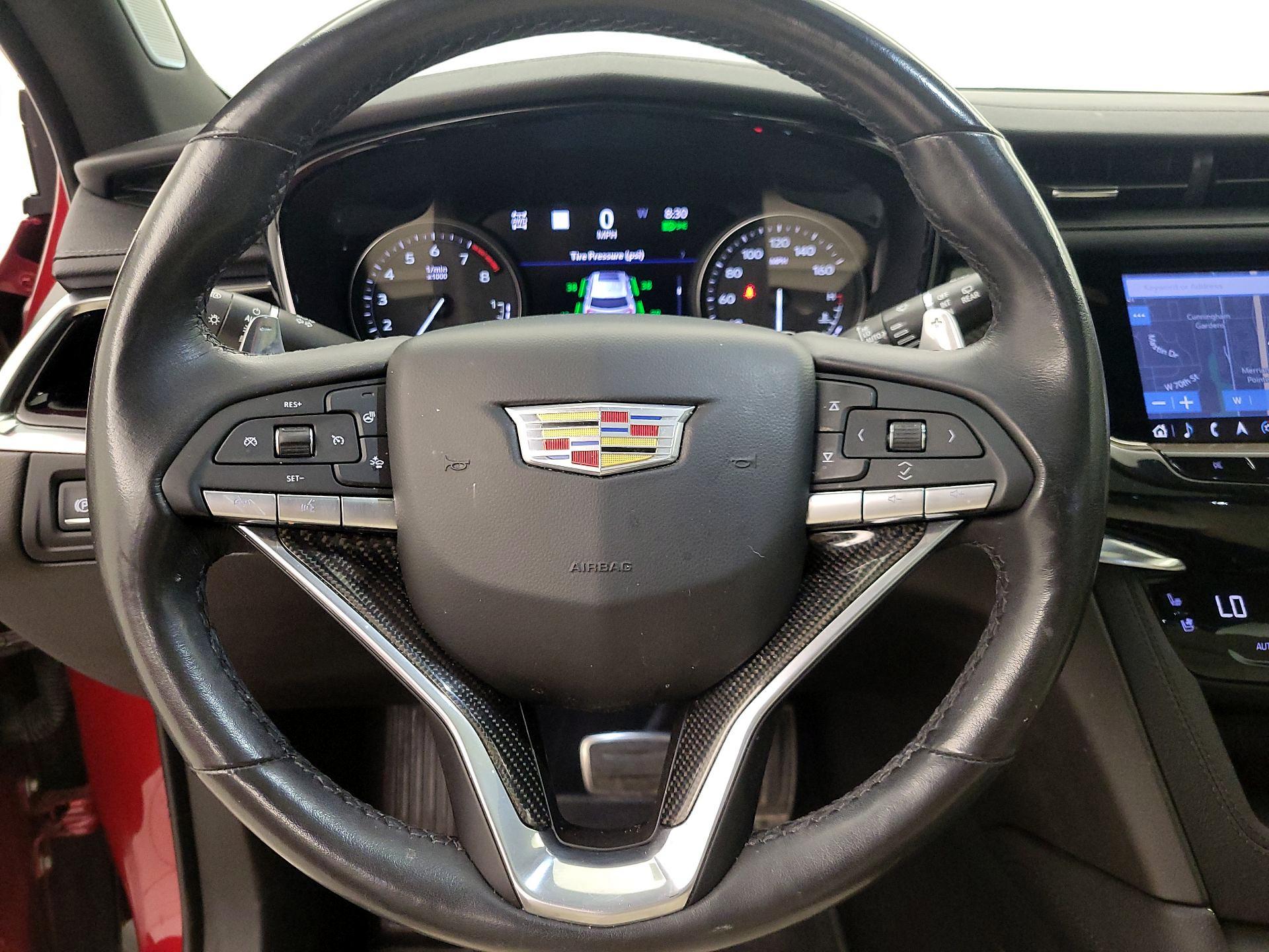 Thumbnail: 2021 Cadillac XT6 - 10