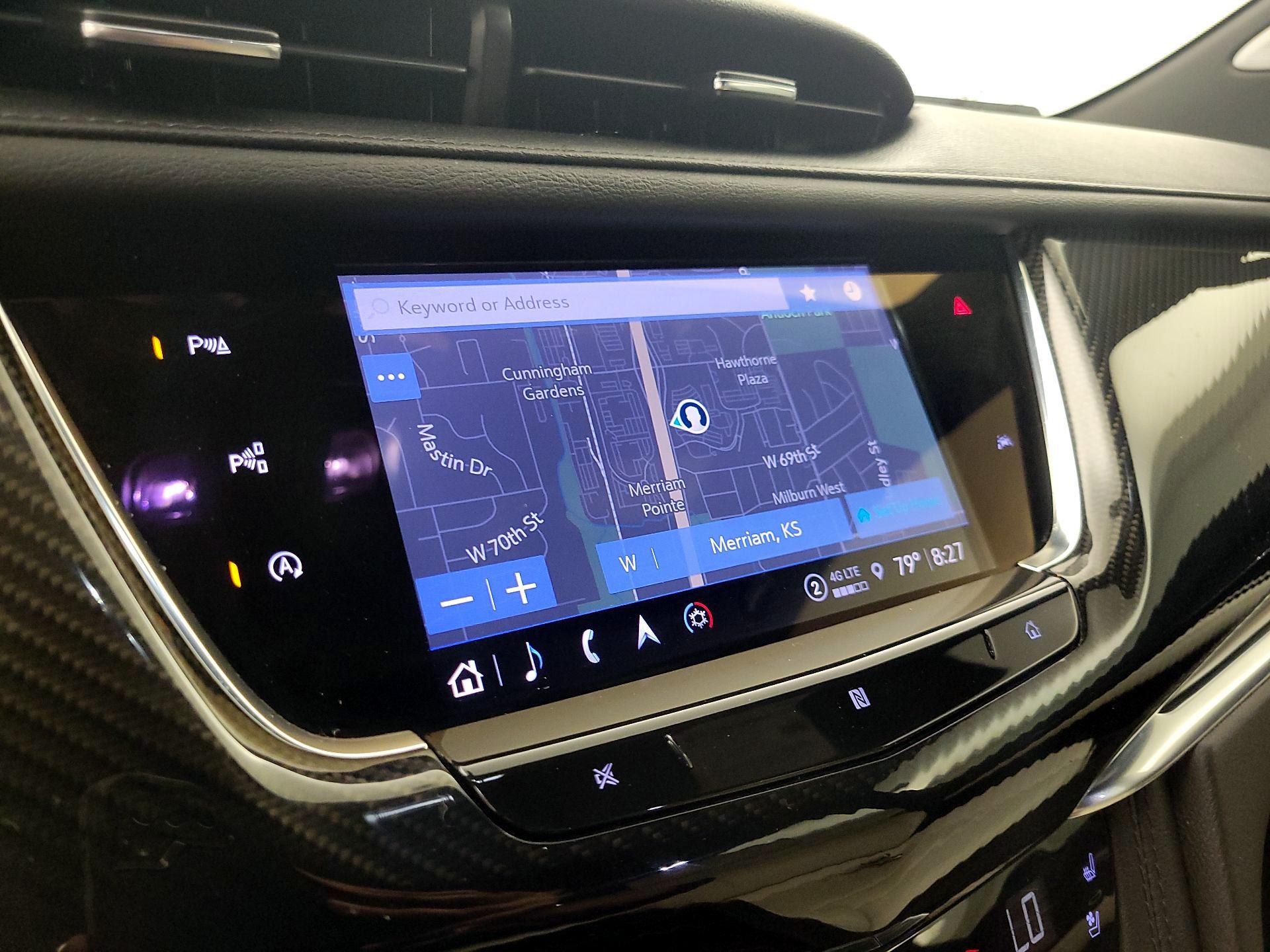 Thumbnail: 2021 Cadillac XT6 - 14