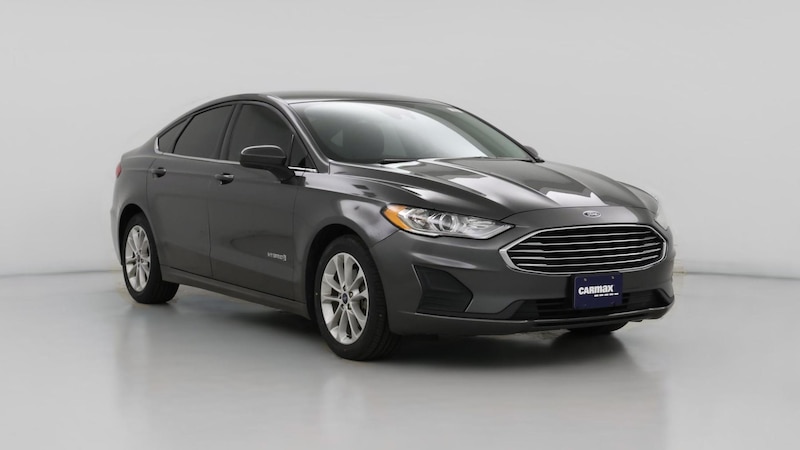 2019 Ford Fusion SE Hero Image