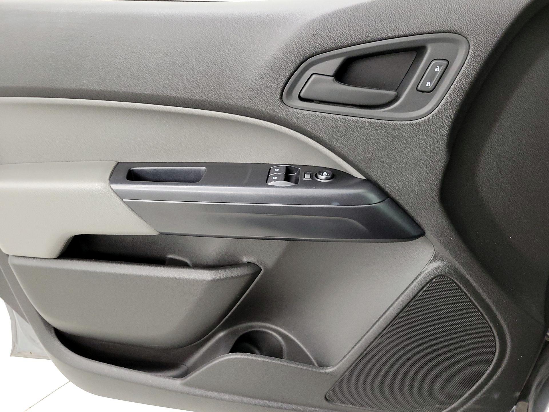 Thumbnail: 2021 Chevrolet Colorado - 12
