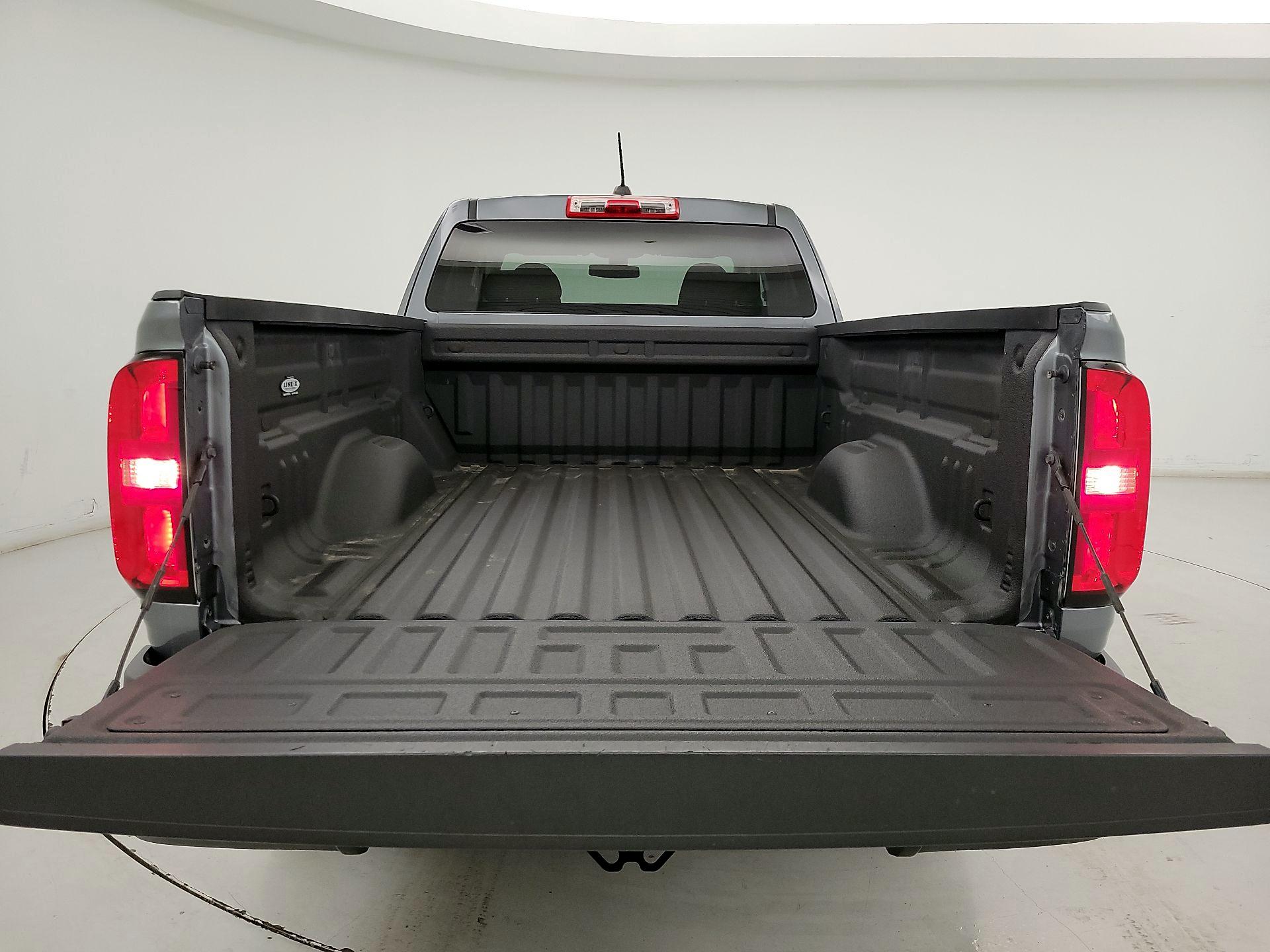 Thumbnail: 2021 Chevrolet Colorado - 20
