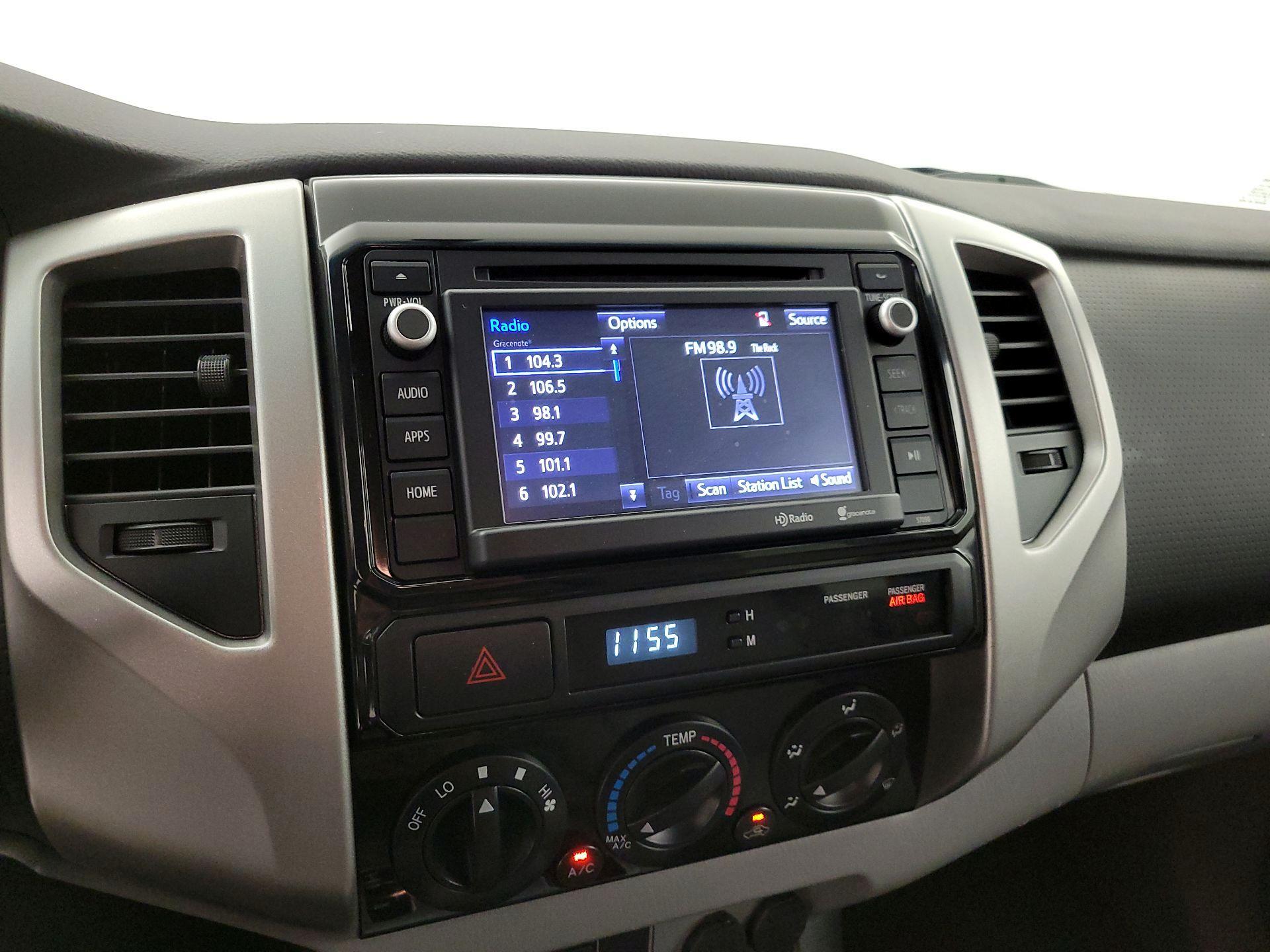 Thumbnail: 2014 Toyota Tacoma - 15