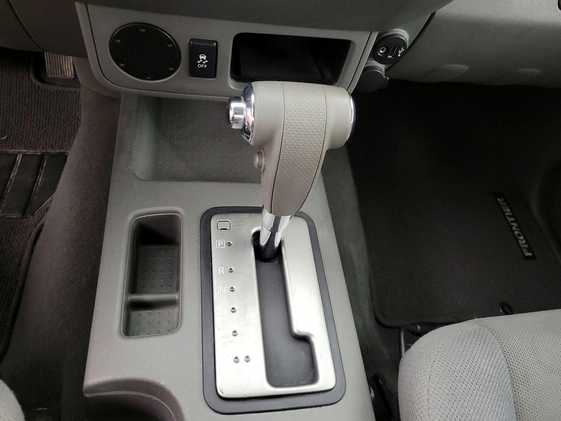 Thumbnail: 2019 Nissan Frontier - 17