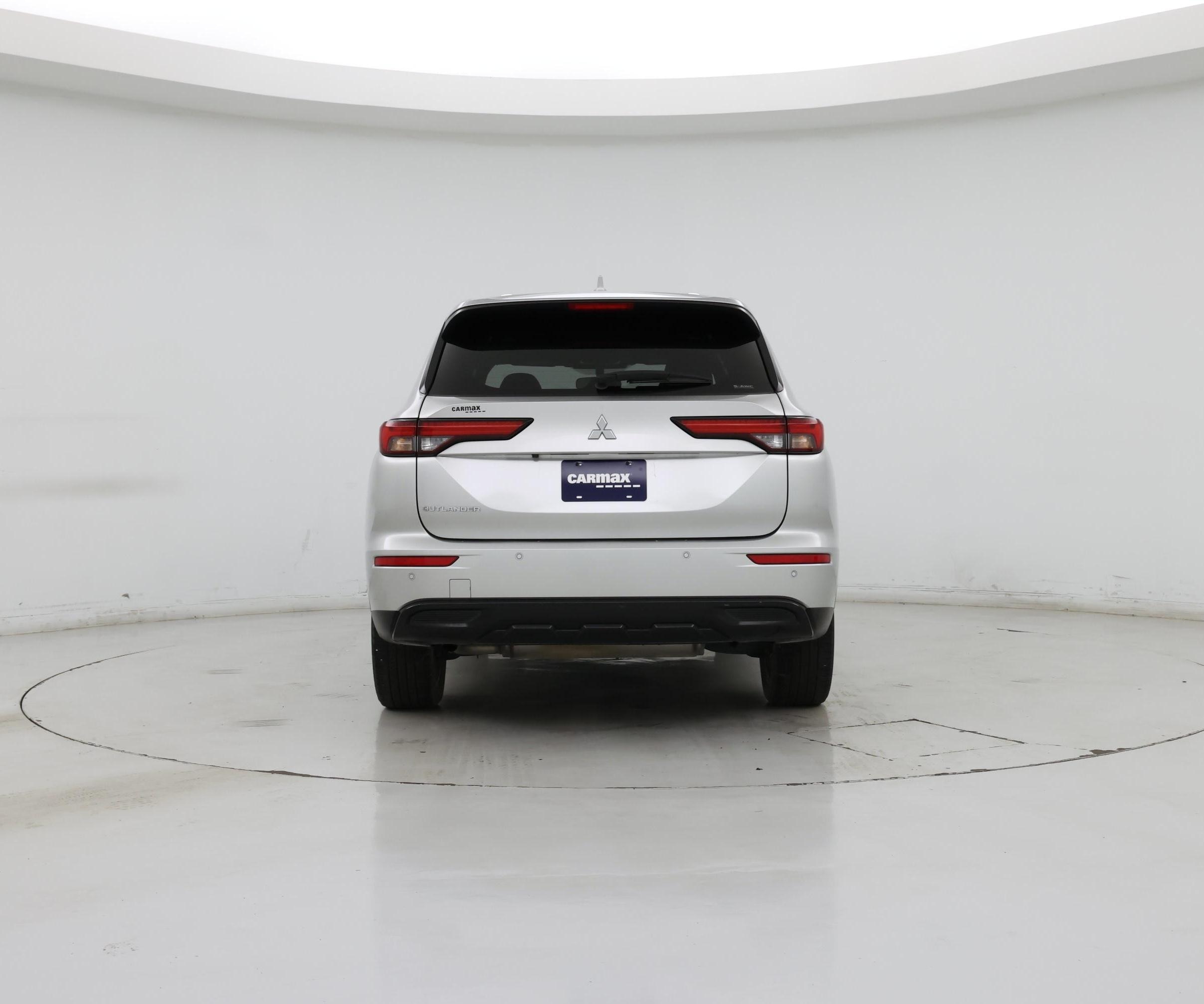 Thumbnail: 2022 Mitsubishi Outlander - 6