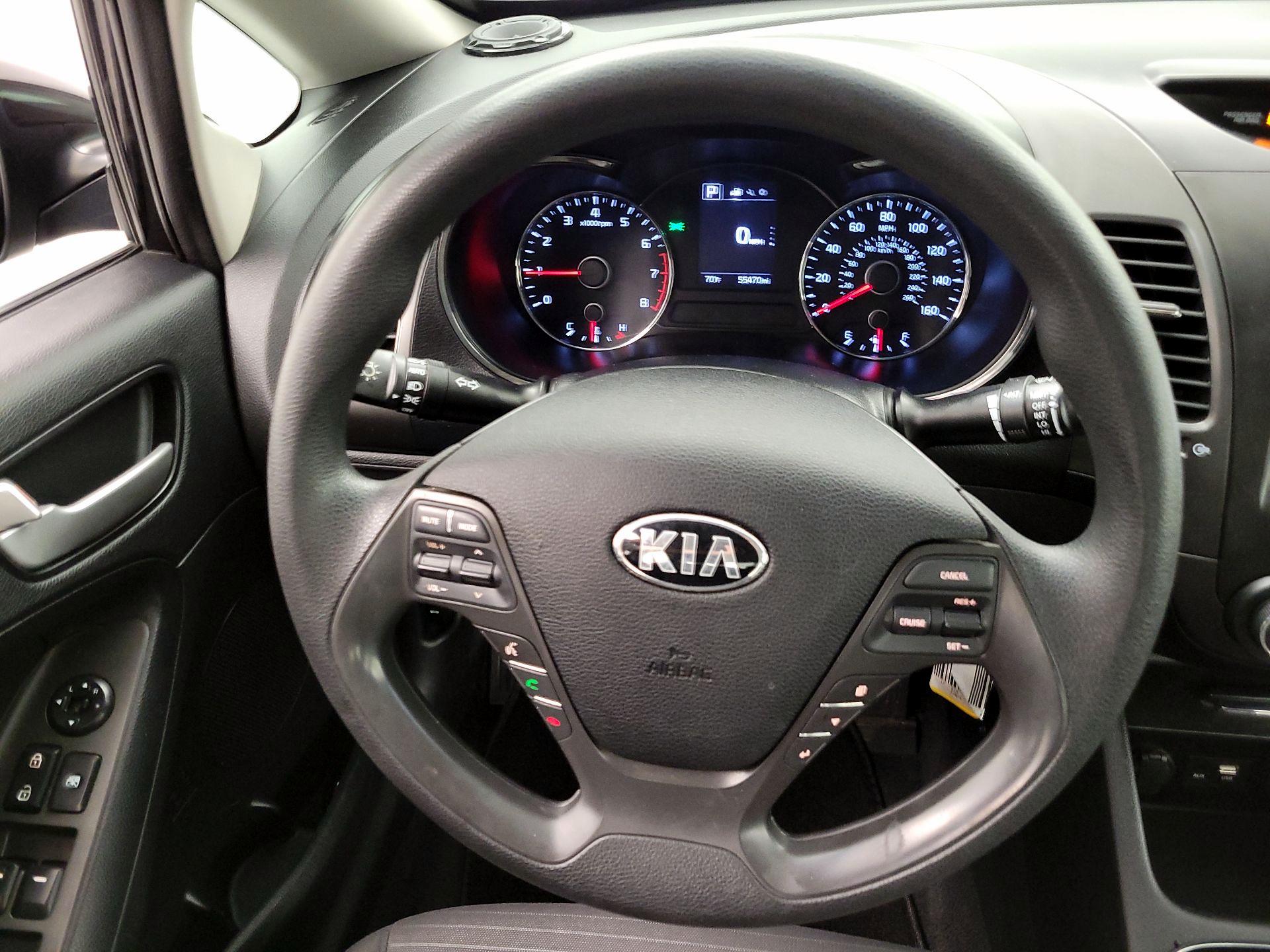 Thumbnail: 2017 Kia Forte - 10