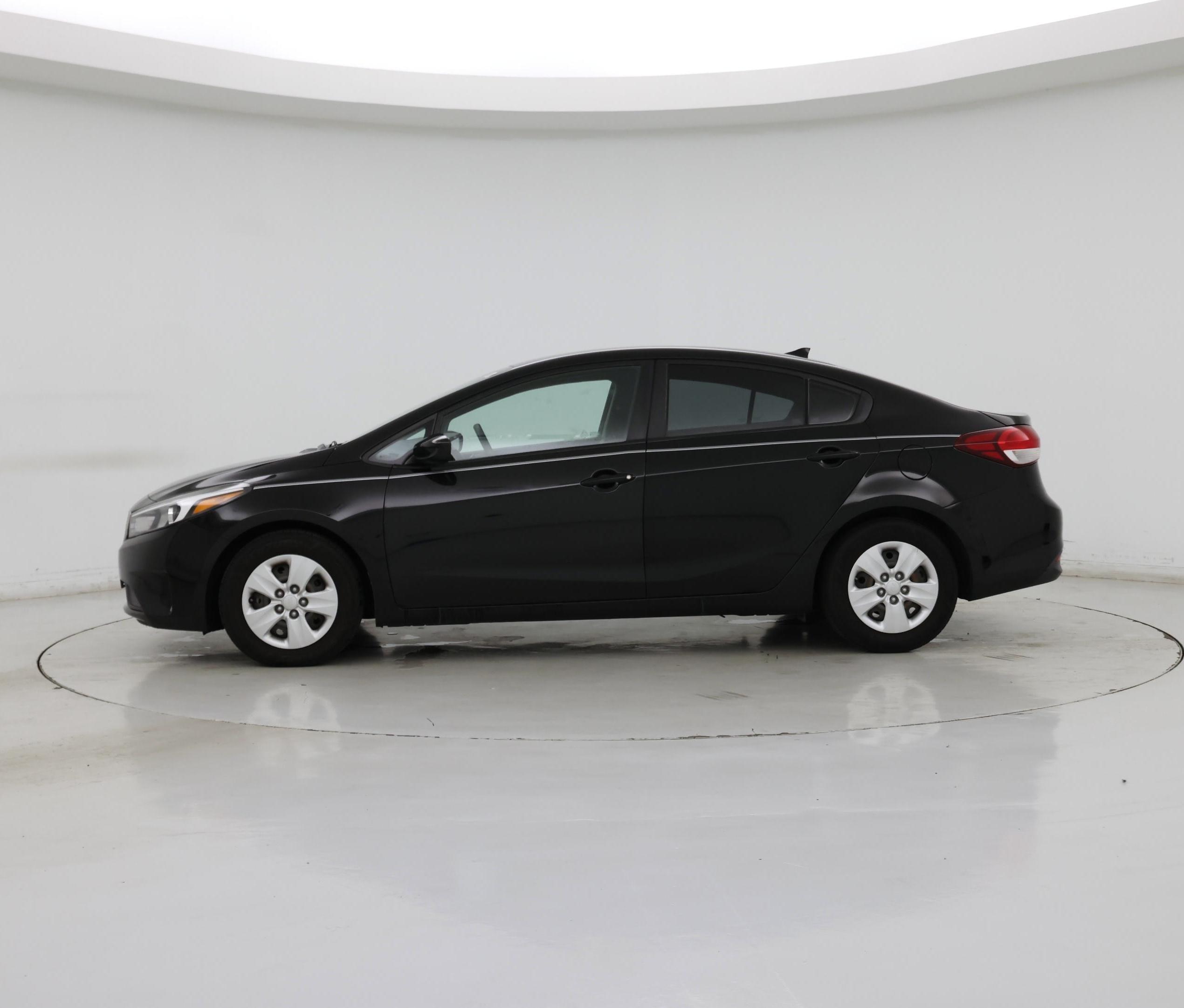 Thumbnail: 2017 Kia Forte - 3